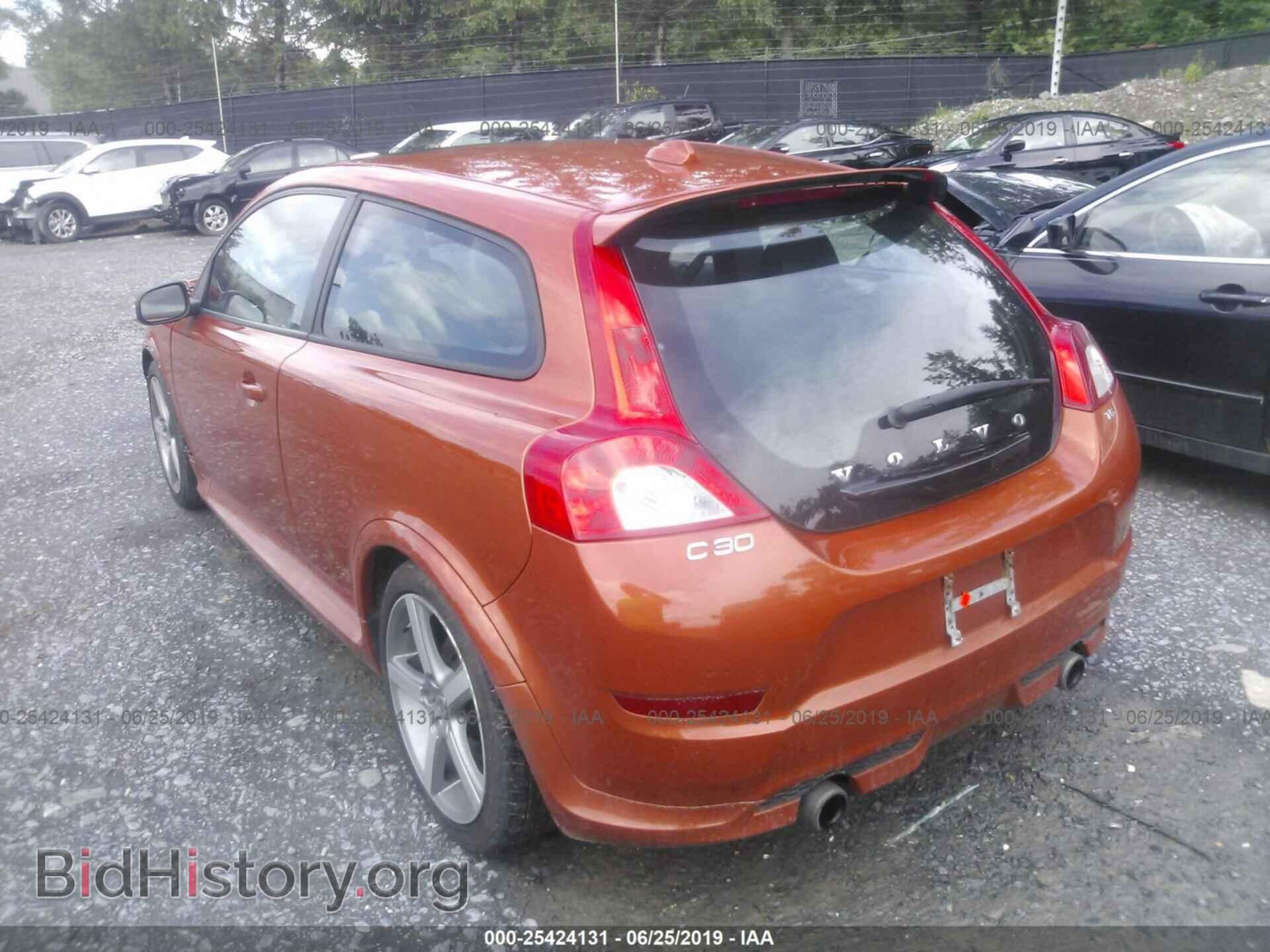 2011 VOLVO C30 - VIN: YV1672MK2B2201347 - Фото 3