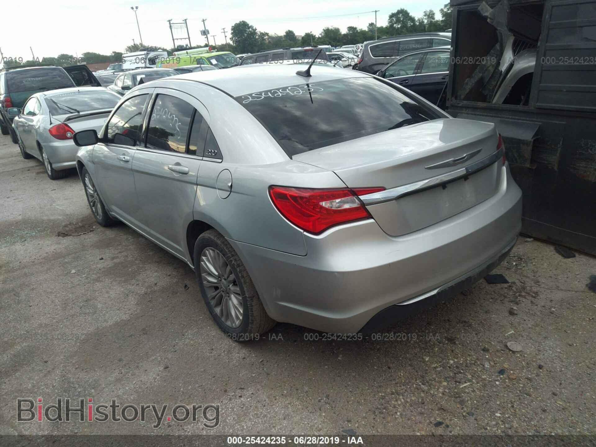 2012 CHRYSLER 200 - VIN: 1C3CCBAB5CN149290 - Photo 3