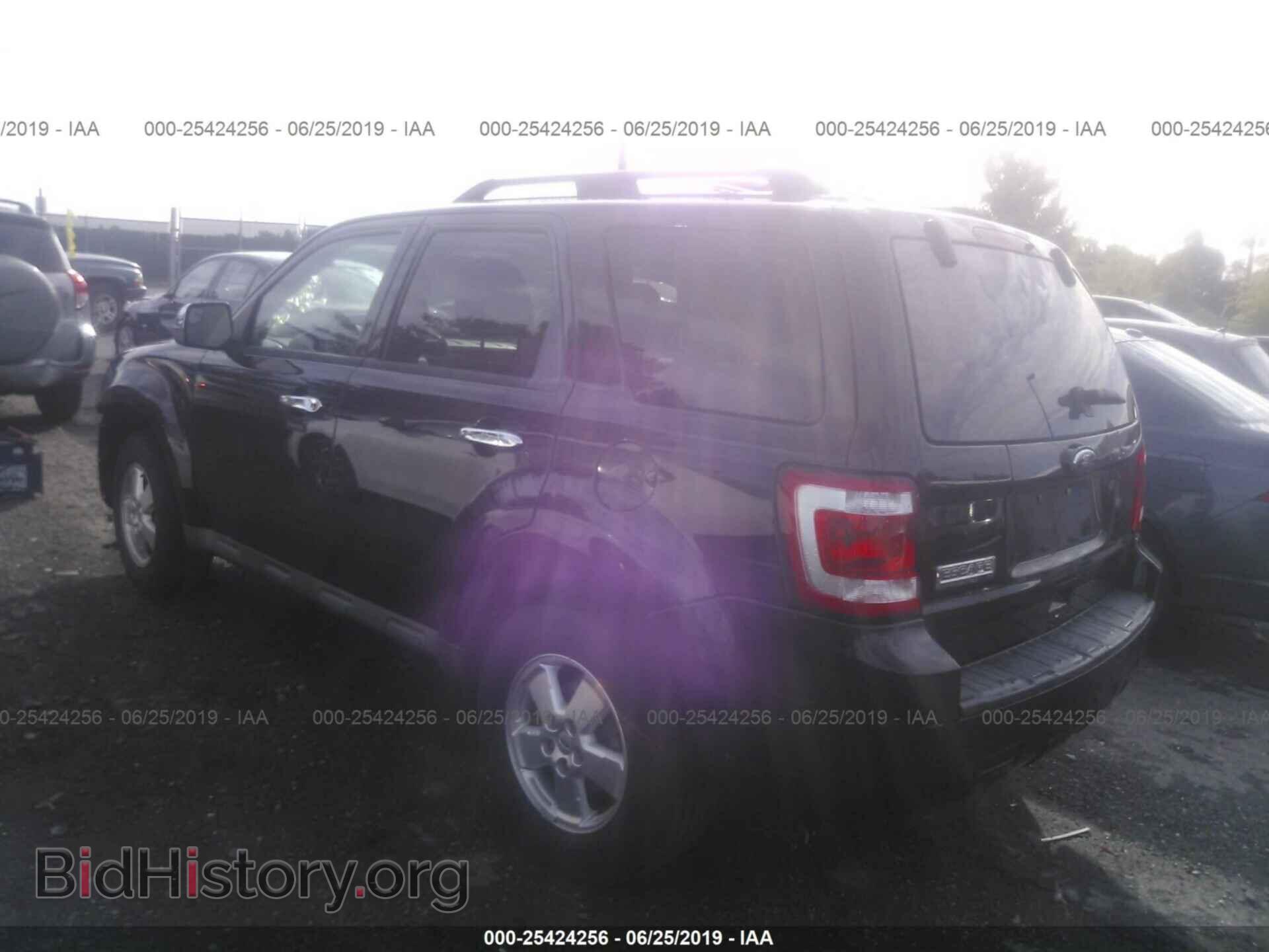 2011 FORD ESCAPE - VIN: 1FMCU9D74BKA53302 - Фото 3