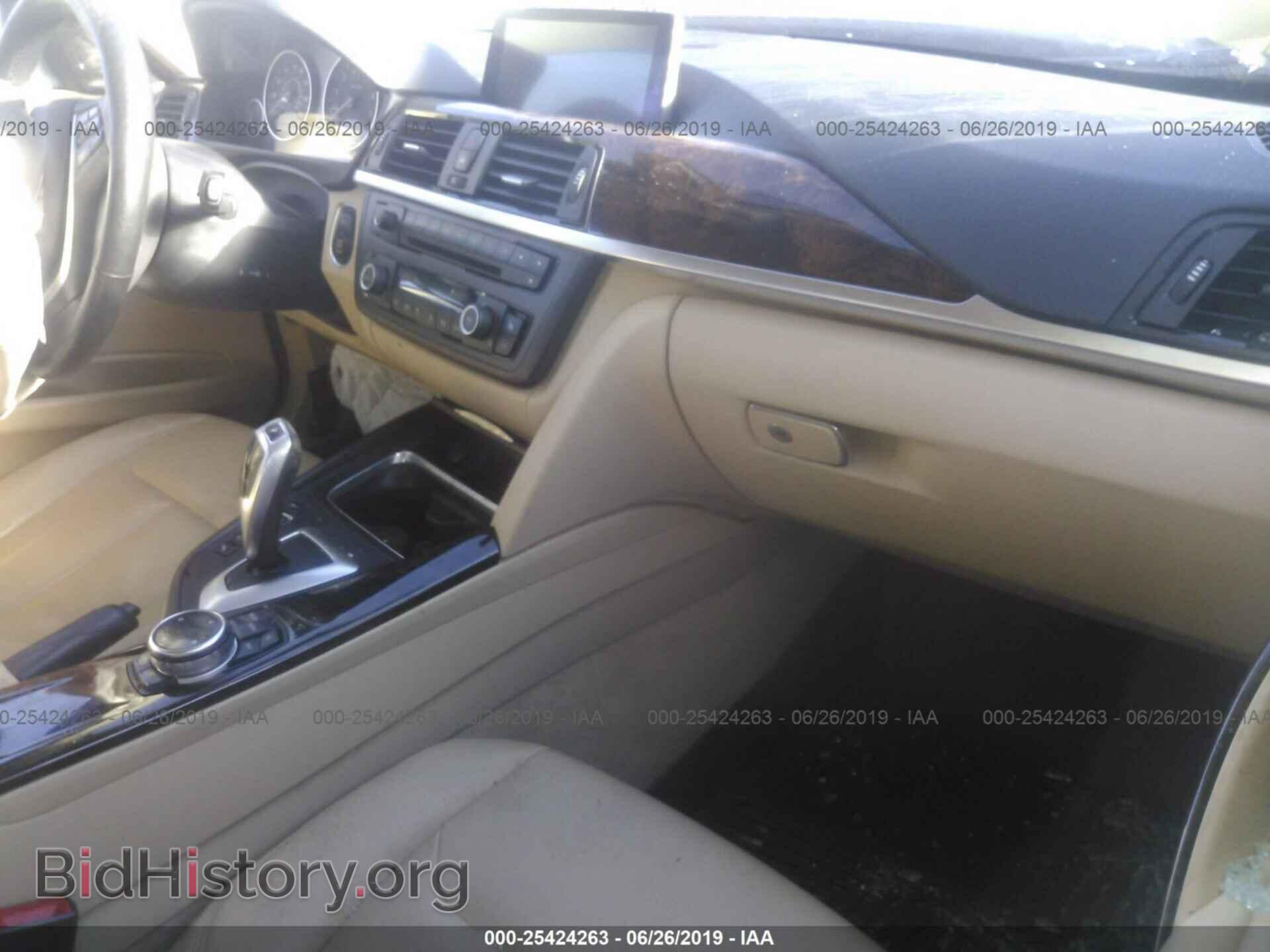 2014 BMW 335 - VIN: WBA3B9G55ENR90440 - Фото 5