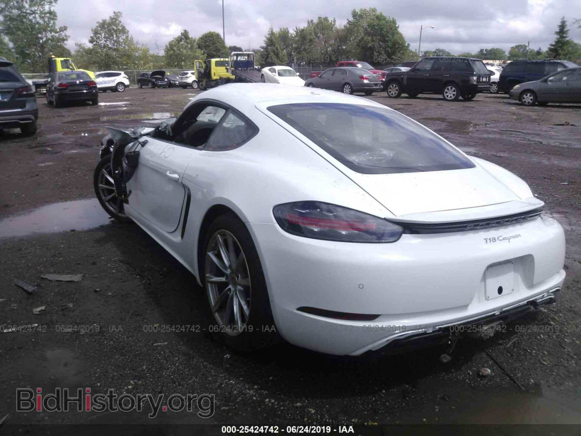 2018 PORSCHE CAYMAN - VIN: WP0AA2A82JK261427 - Фото 3