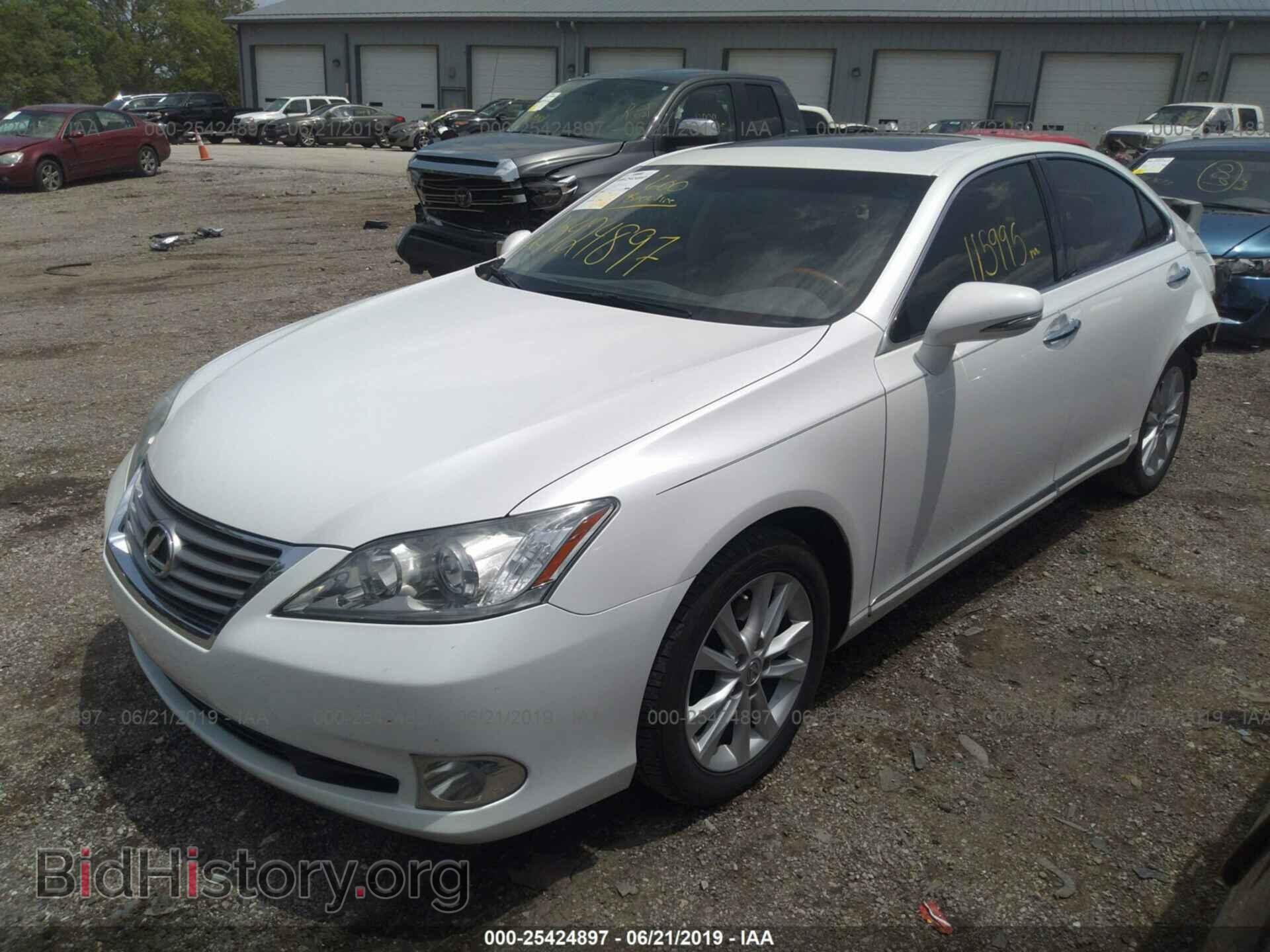 2012 LEXUS ES - VIN: JTHBK1EG9C2476074 - Photo 2