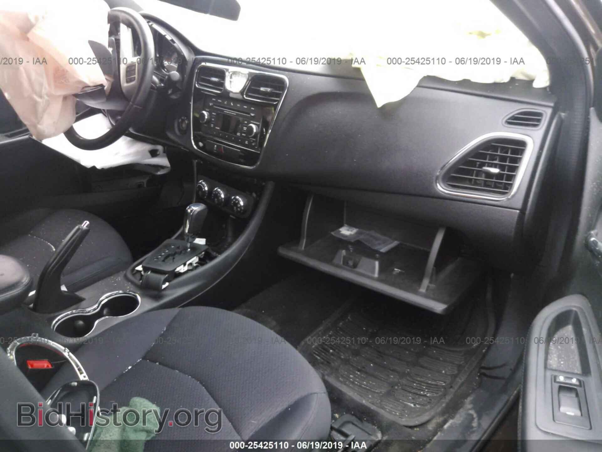 2012 CHRYSLER 200 - VIN: 1C3CCBBG1CN306226 - Фото 5