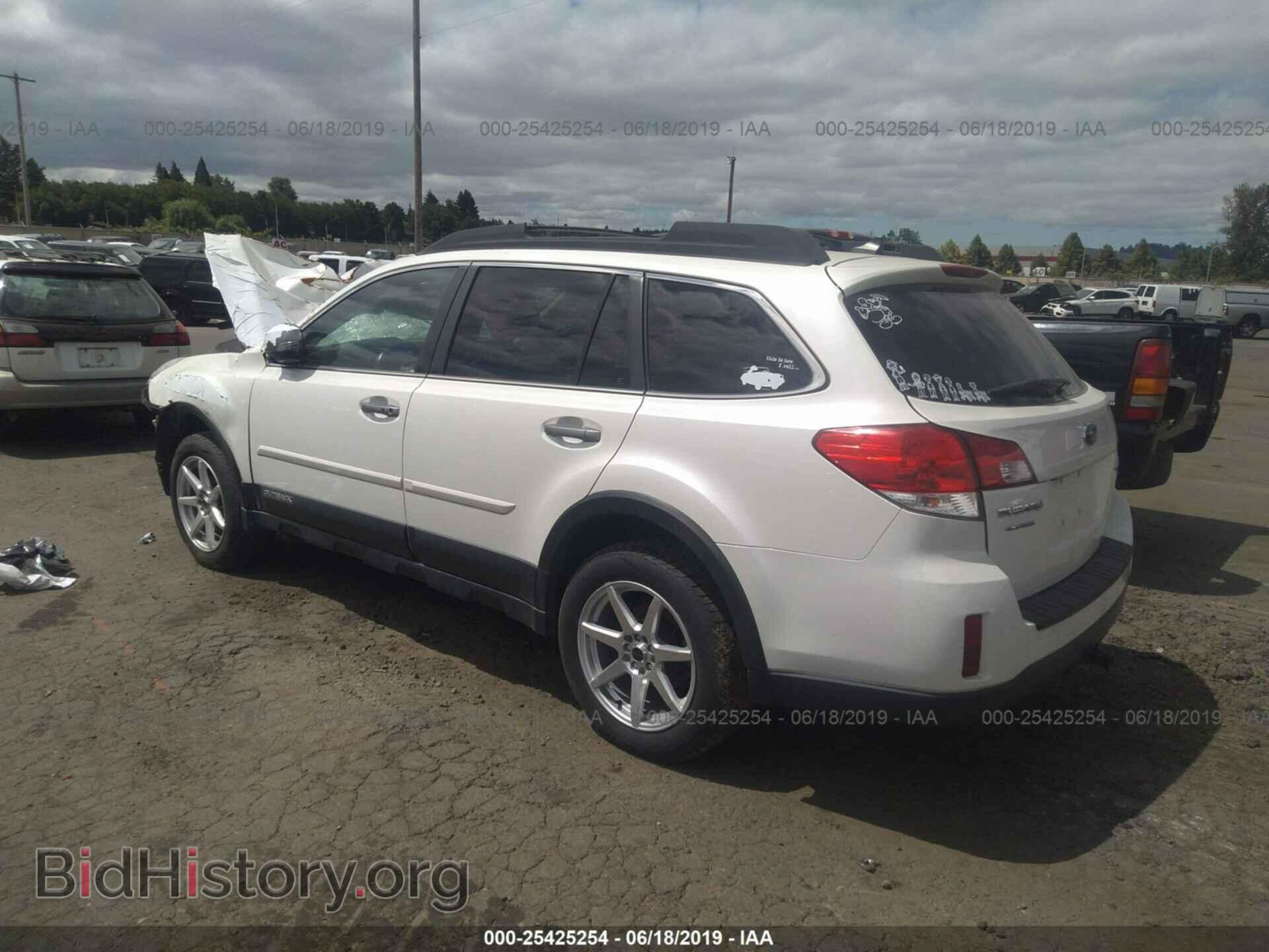 2014 SUBARU OUTBACK - VIN: 4S4BRBPC5E3313864 - Photo 3