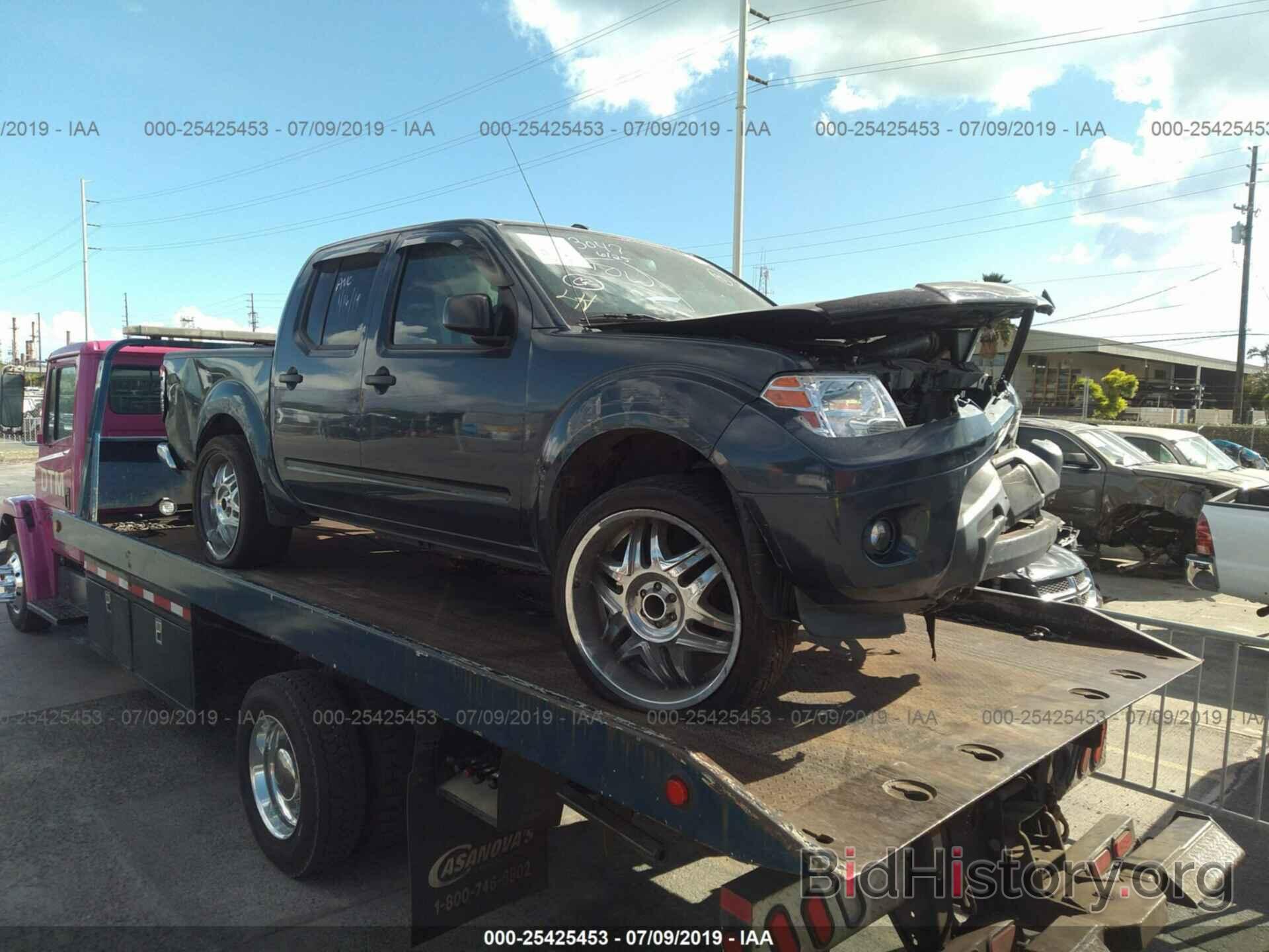 Photo 1N6AD0ER1FN767977 - Nissan Frontier 2015
