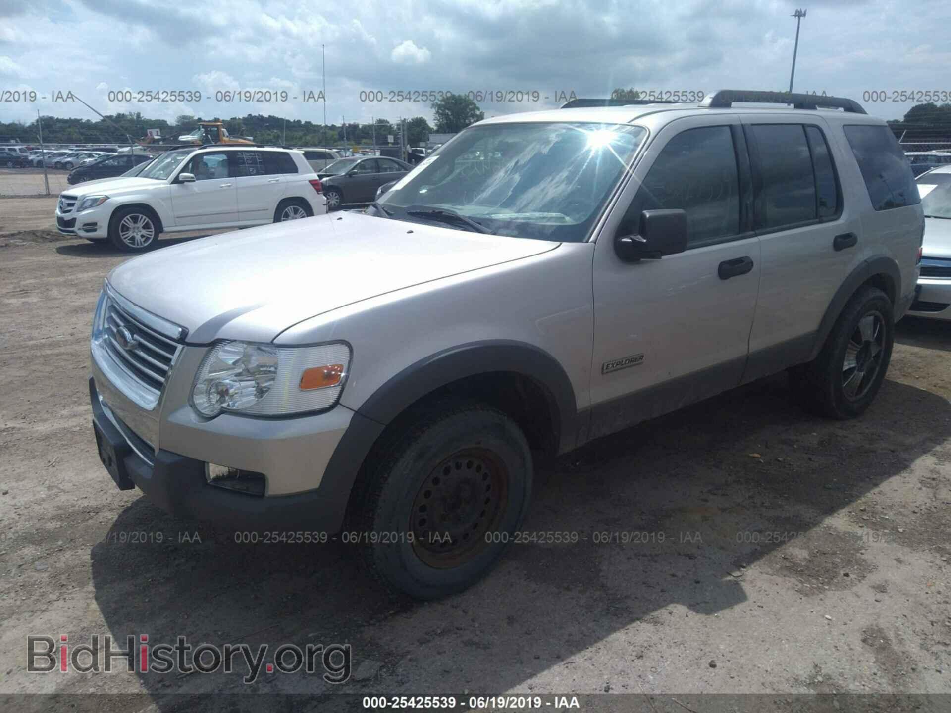 2006 FORD EXPLORER - VIN: 1FMEU73E16UA49991 - Фото 2