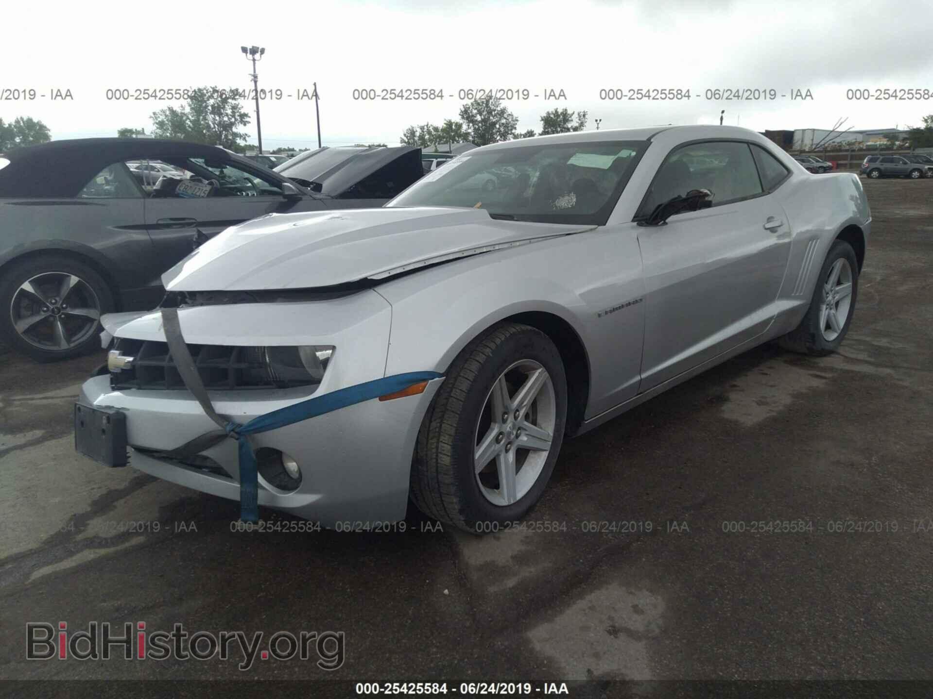 2010 CHEVROLET CAMARO - VIN: 2G1FB1EV3A9122575 - Фото 2