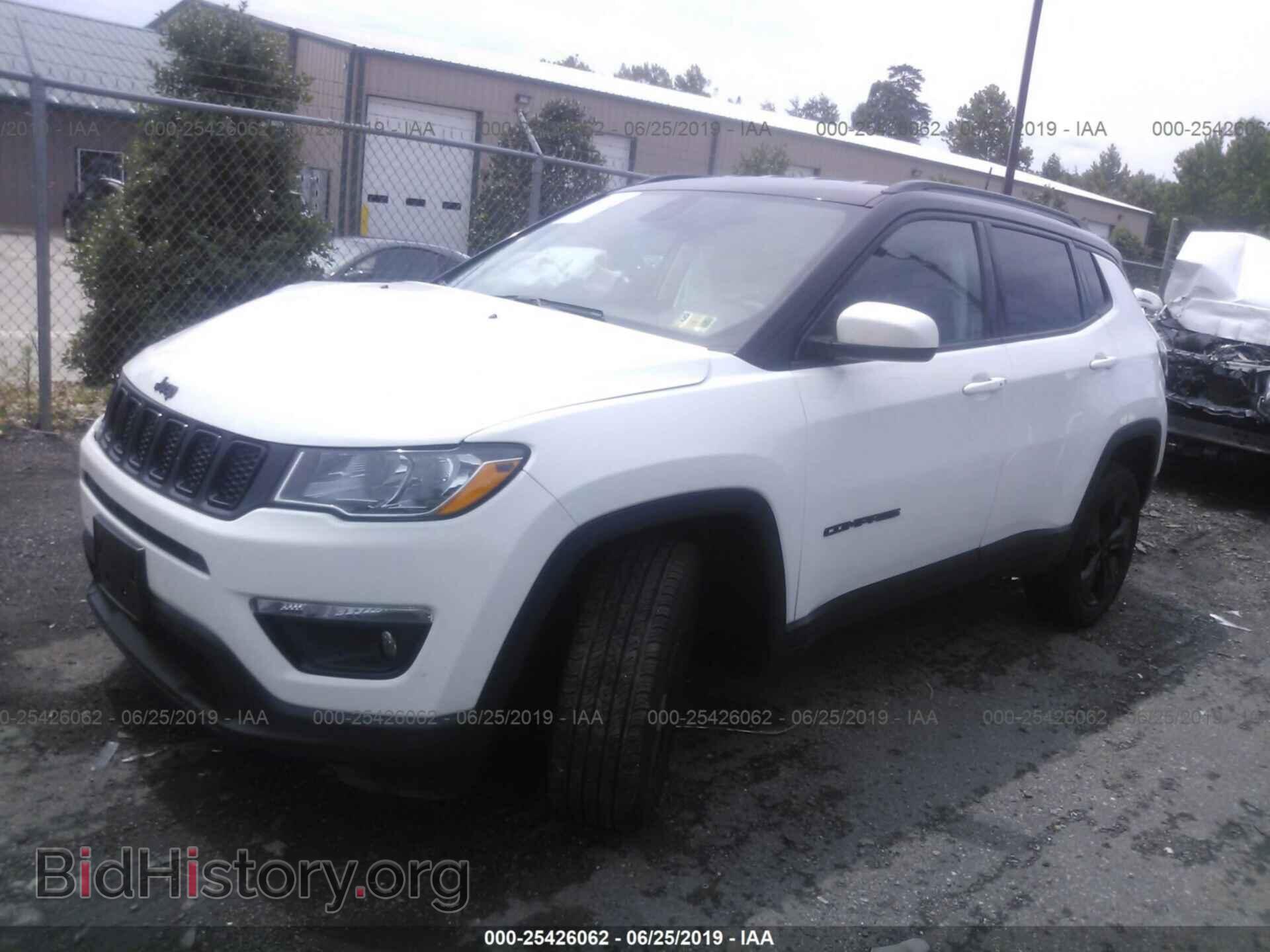 2019 JEEP COMPASS - VIN: 3C4NJDBB8KT617600 - Фото 2