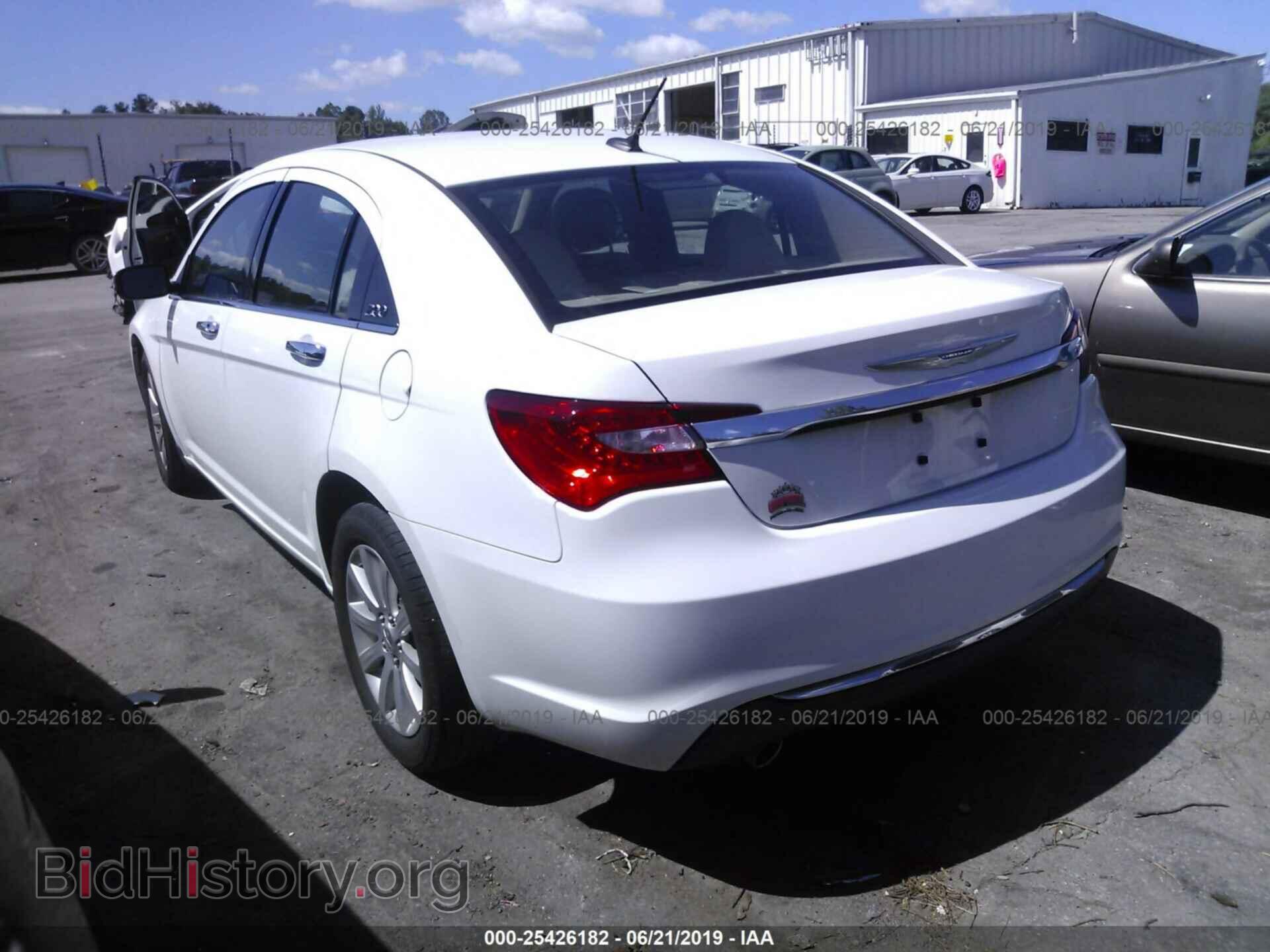 2013 CHRYSLER 200 - VIN: 1C3CCBCG8DN522817 - Photo 3