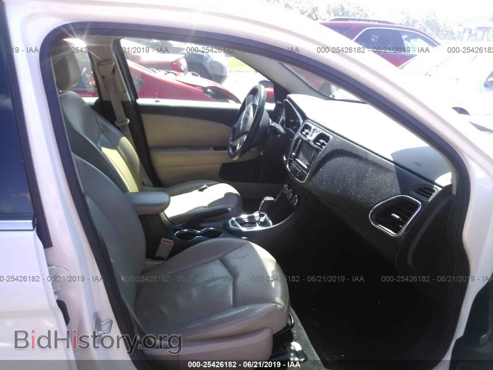2013 CHRYSLER 200 - VIN: 1C3CCBCG8DN522817 - Photo 5