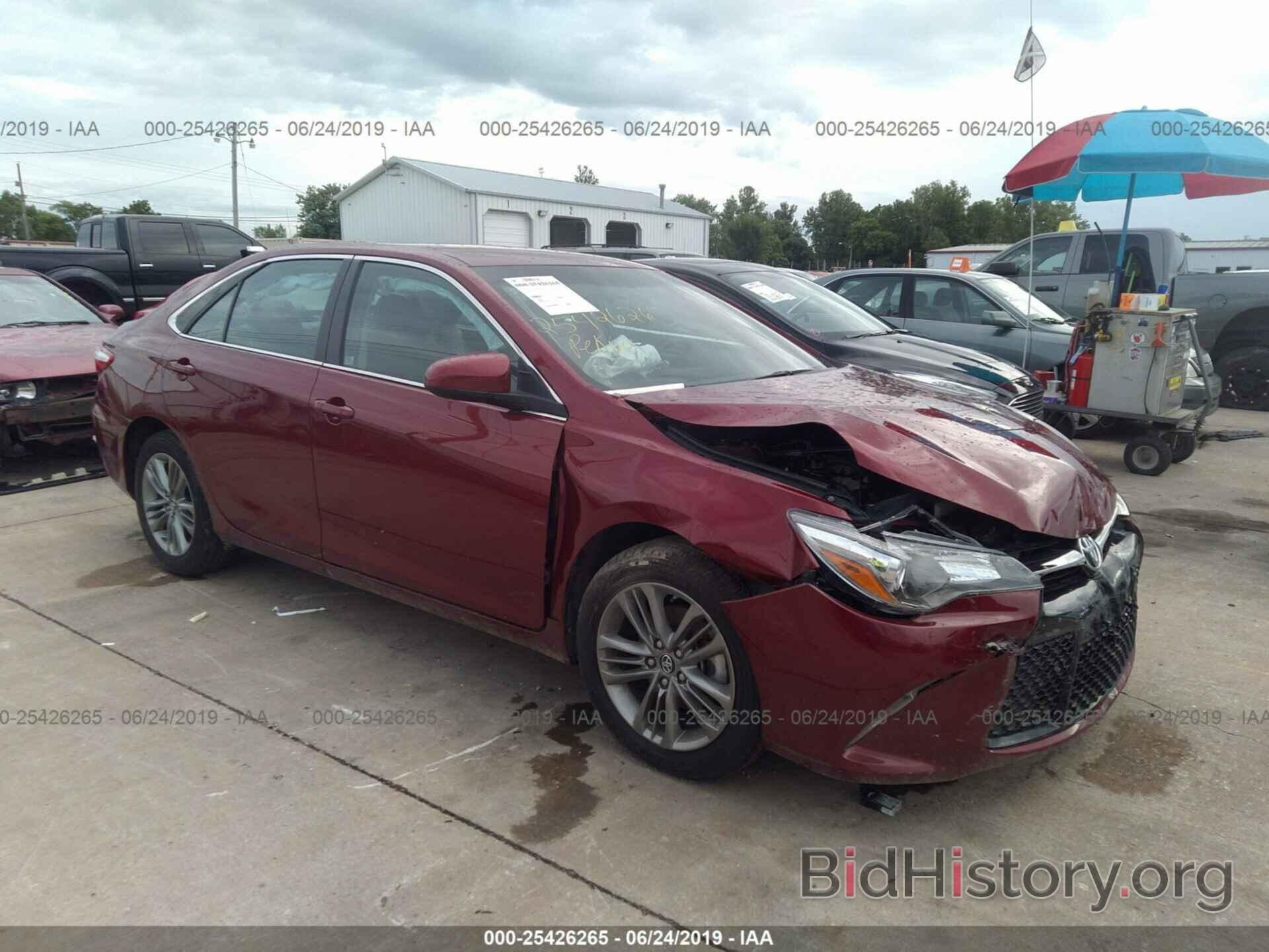 Photo 4T1BF1FK0HU687471 - TOYOTA CAMRY 2017