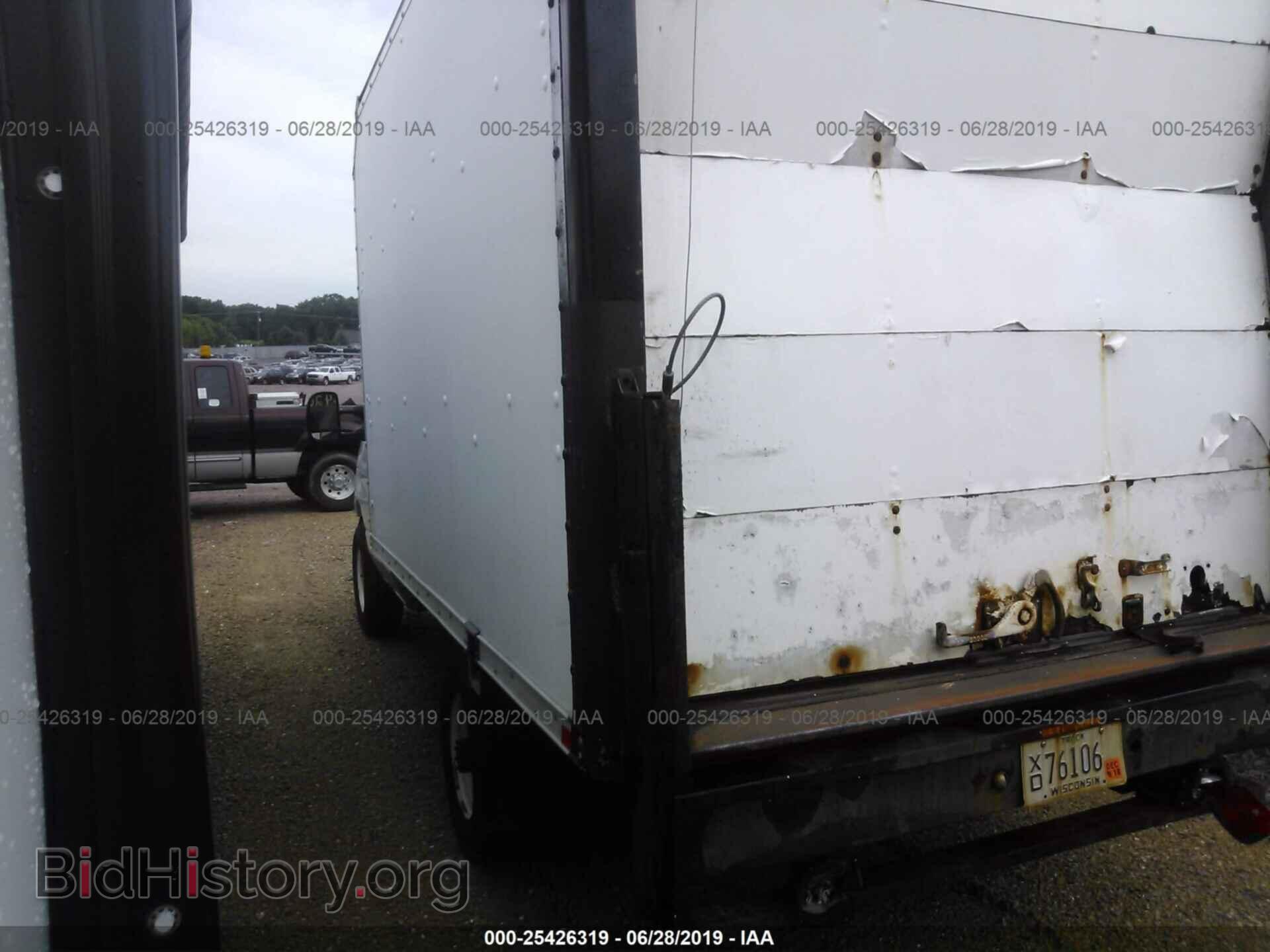2006 FORD ECONOLINE - VIN: 1FDSE35L36DB31547 - Фото 3