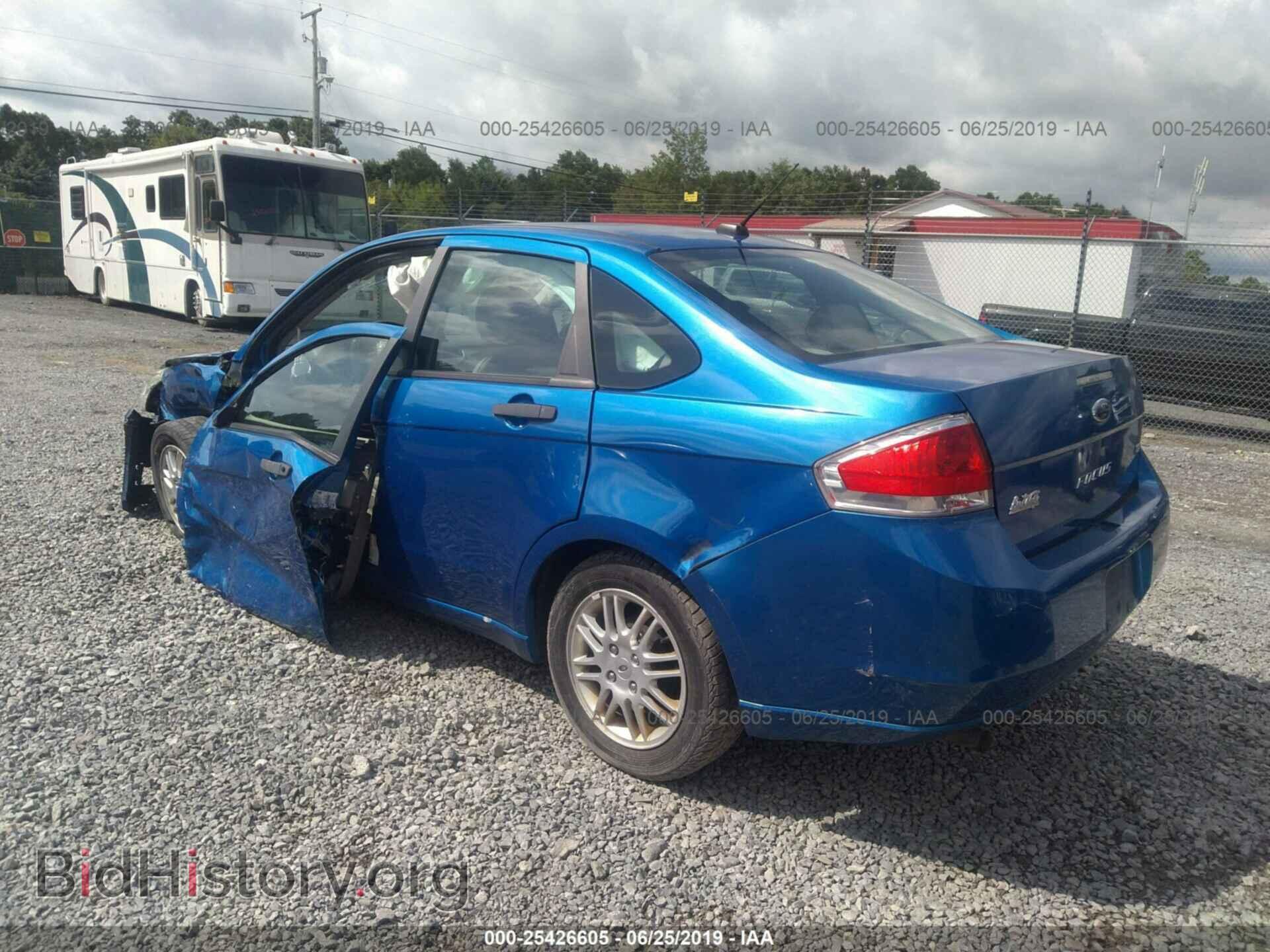 2011 FORD FOCUS - VIN: 1FAHP3FN8BW129693 - Фото 3