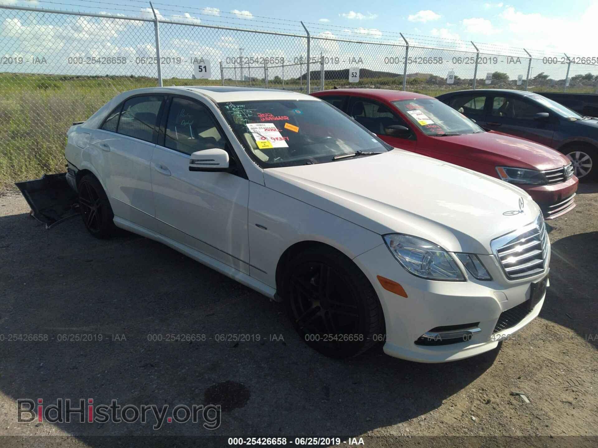 Photo WDDHF5KB8CA645142 - MERCEDES-BENZ E 2012
