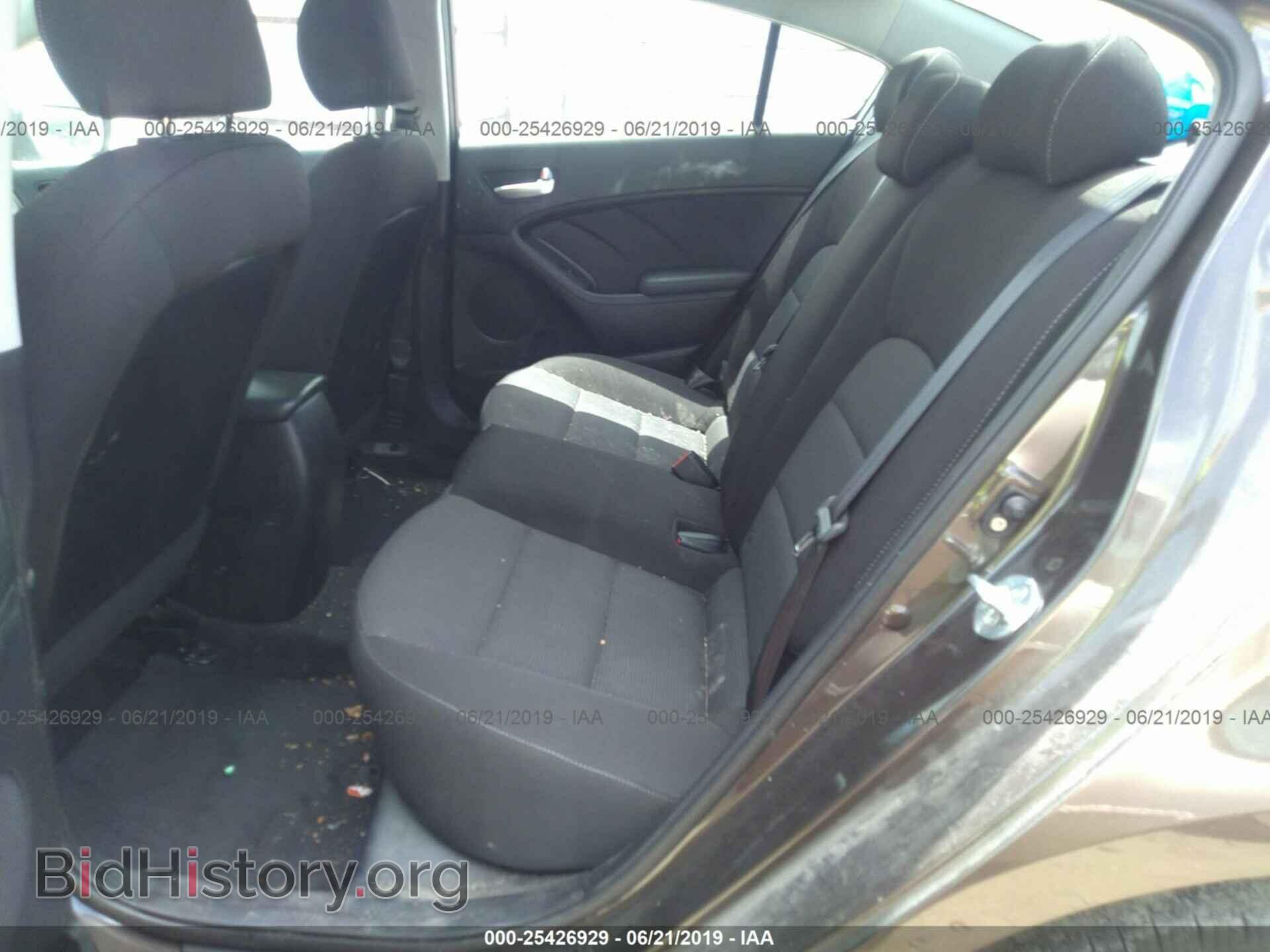 2017 KIA FORTE - VIN: 3KPFK4A78HE139223 - Photo 8