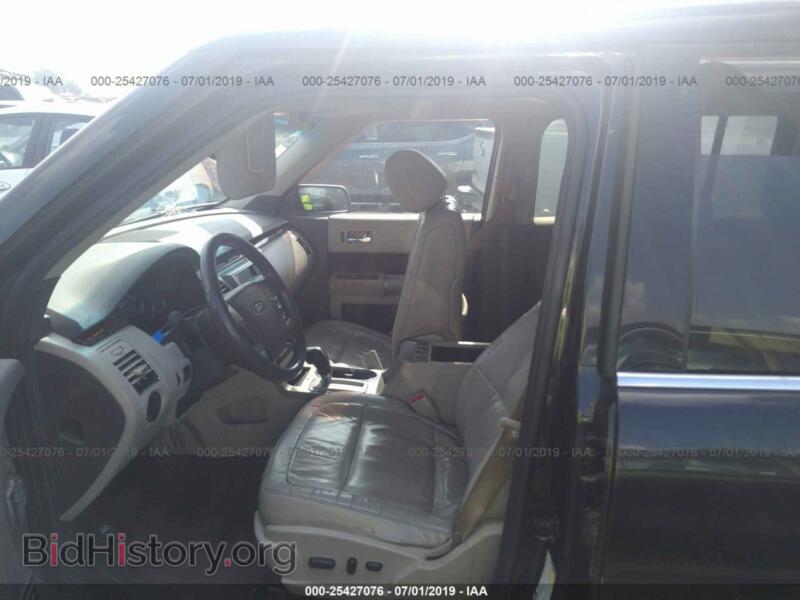 2011 Ford FLEX (VIN 2FMGK5CC8BBD28579) — фото 5 из 10