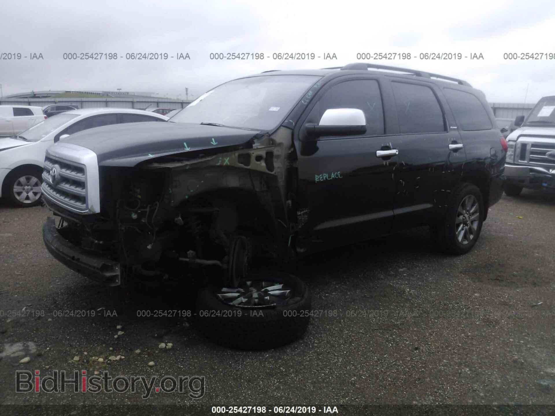 2011 TOYOTA SEQUOIA - VIN: 5TDYY5G16BS035620 - Фото 2