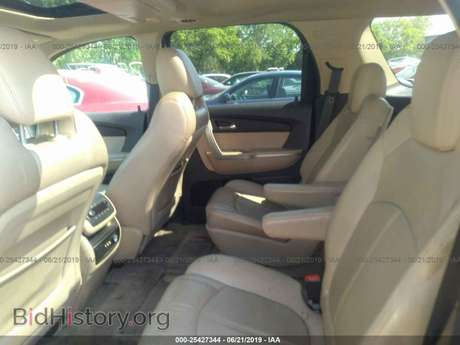 2010 GMC ACADIA - VIN: 1GKLRNED1AJ165230 - Фото 8