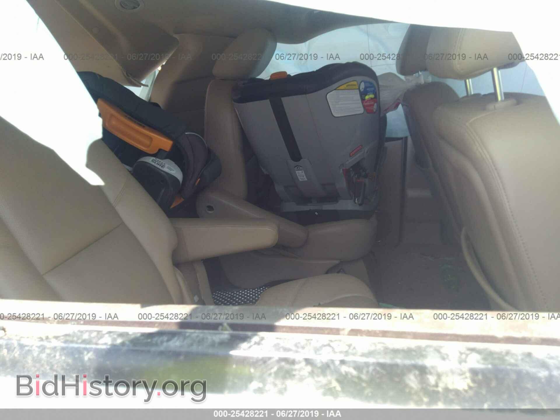 2012 GMC YUKON XL - VIN: 1GKS2MEF2CR149652 - Фото 8