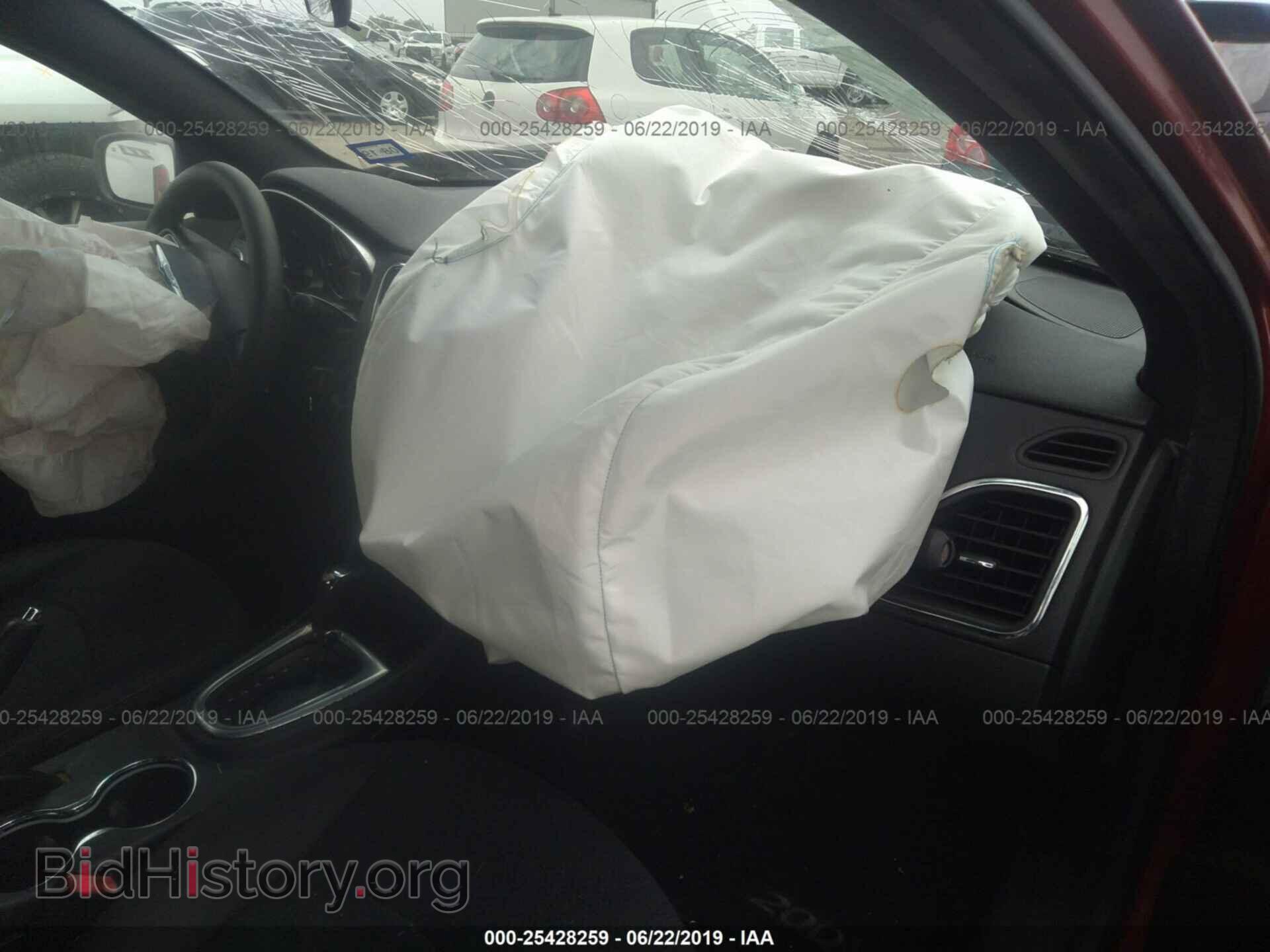 2014 CHRYSLER 200 - VIN: 1C3CCBAB6EN211881 - Photo 5