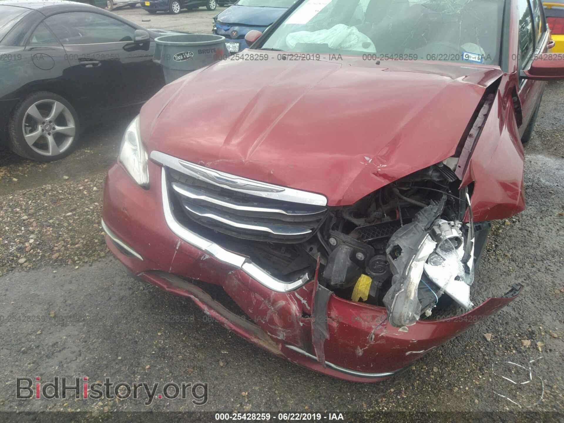 2014 CHRYSLER 200 - VIN: 1C3CCBAB6EN211881 - Photo 6