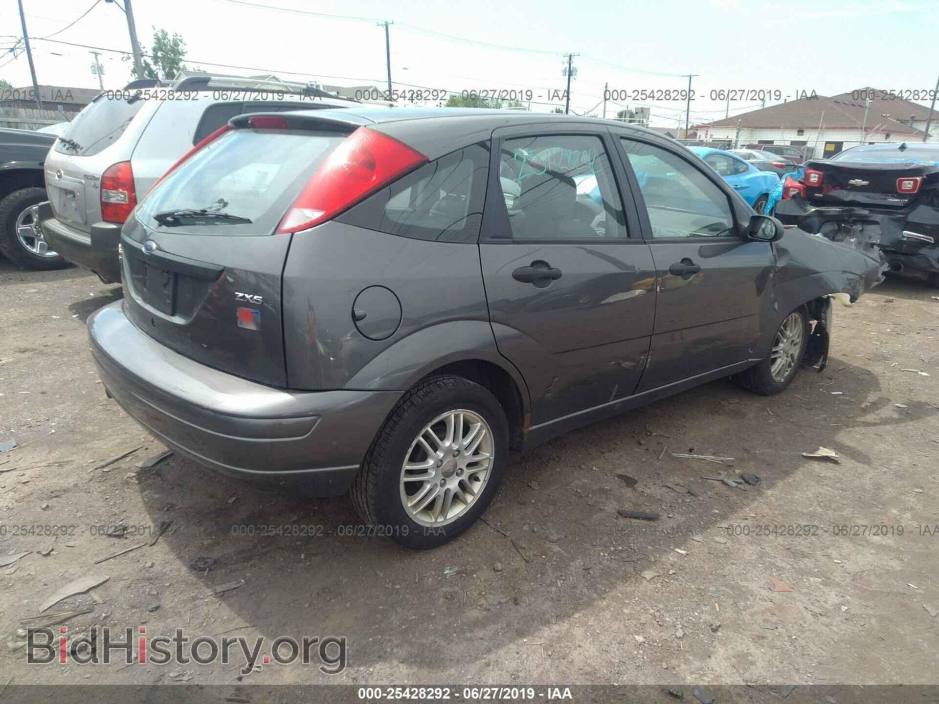 2005 FORD FOCUS - VIN: 3FAFP37N95R107070 - Фото 4