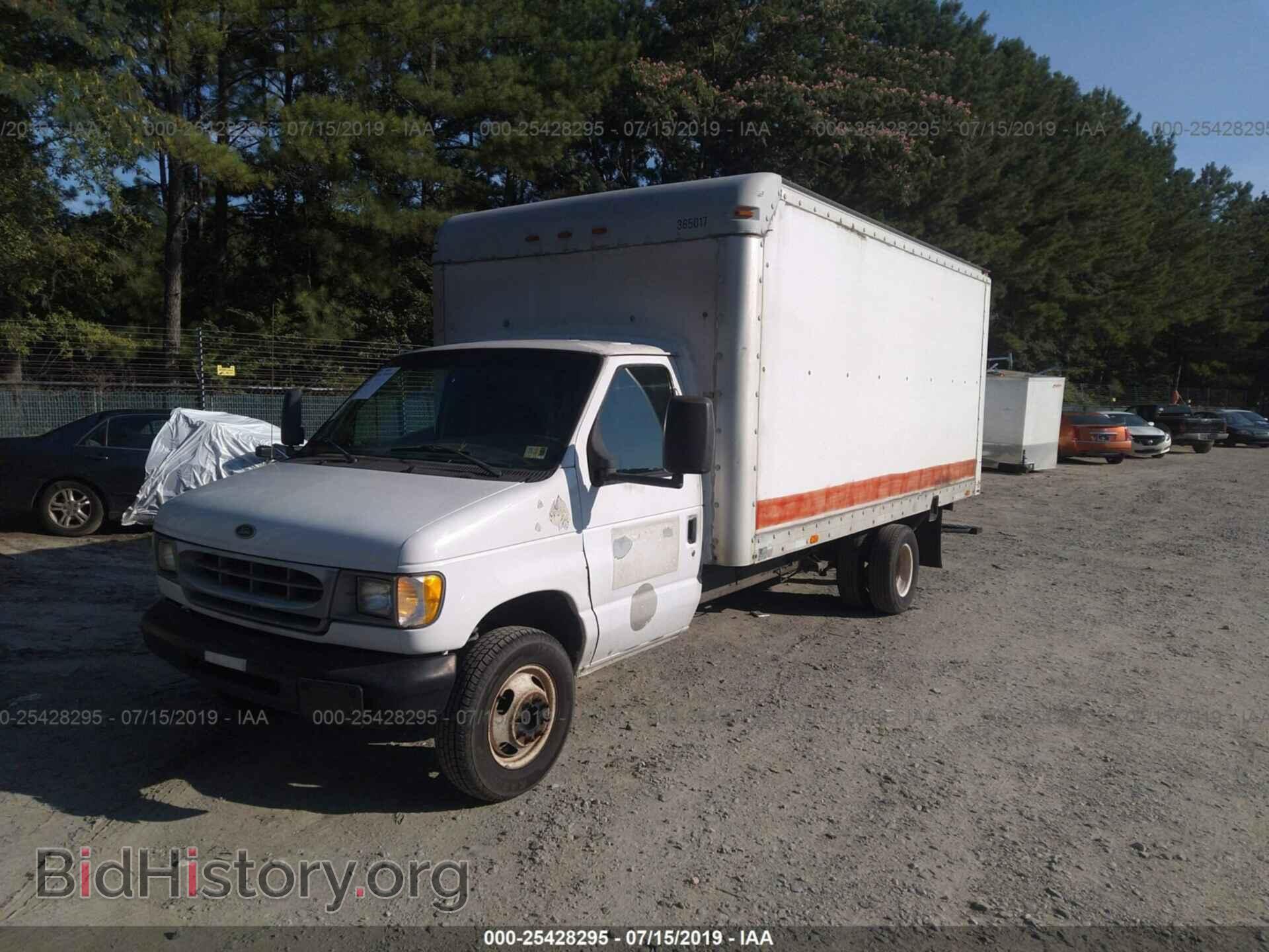 2000 FORD ECONOLINE - VIN: 1FDWE35L8YHA64408 - Фото 2