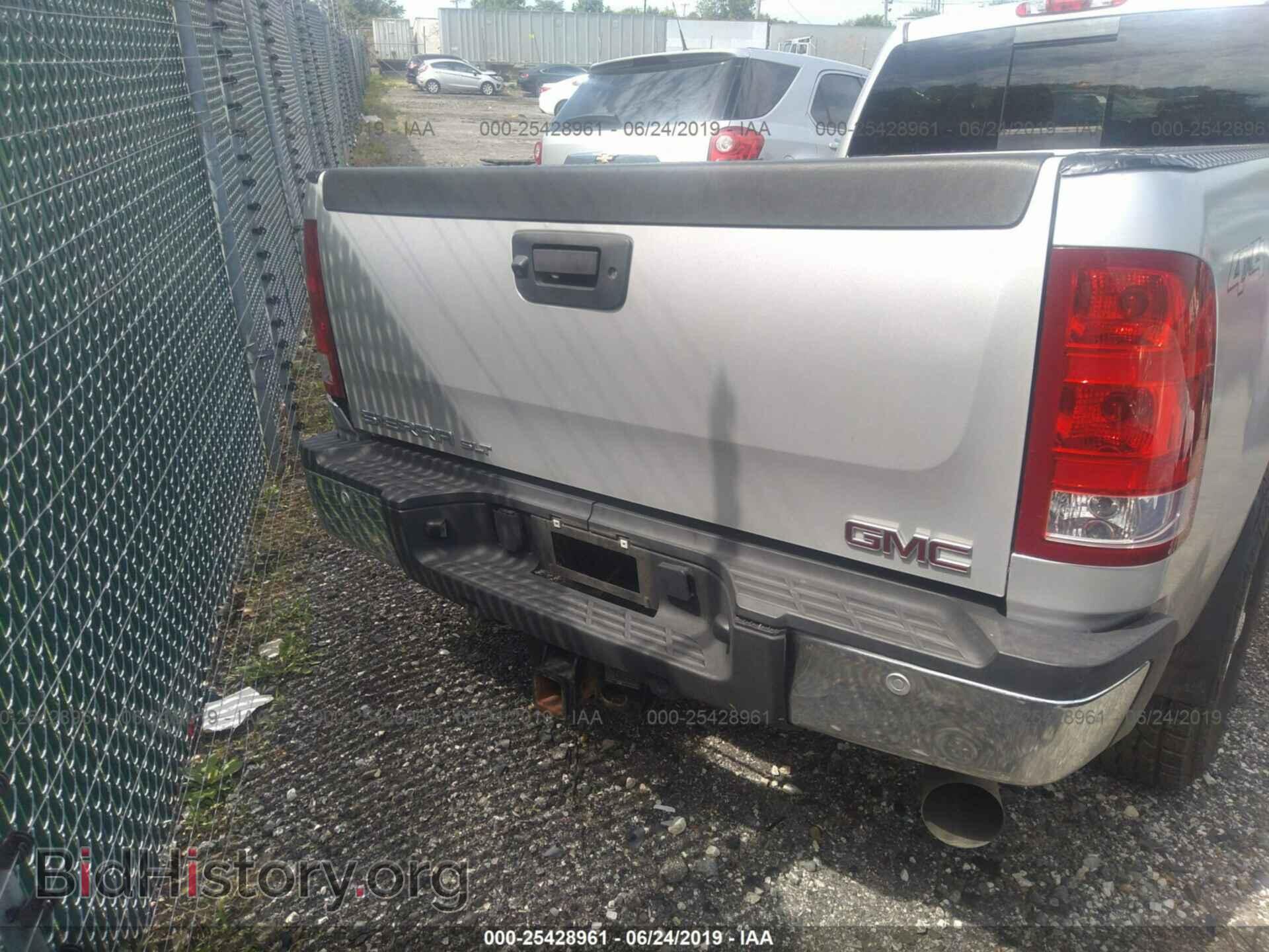 2011 GMC SIERRA - VIN: 1GT121C85BF112475 - Photo 3