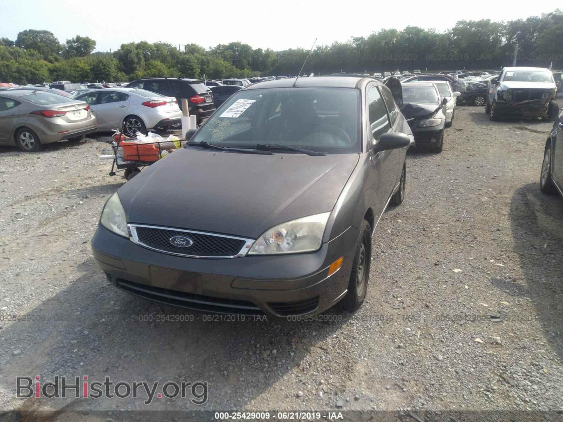 2007 FORD FOCUS - VIN: 1FAFP31N97W313076 - Фото 2