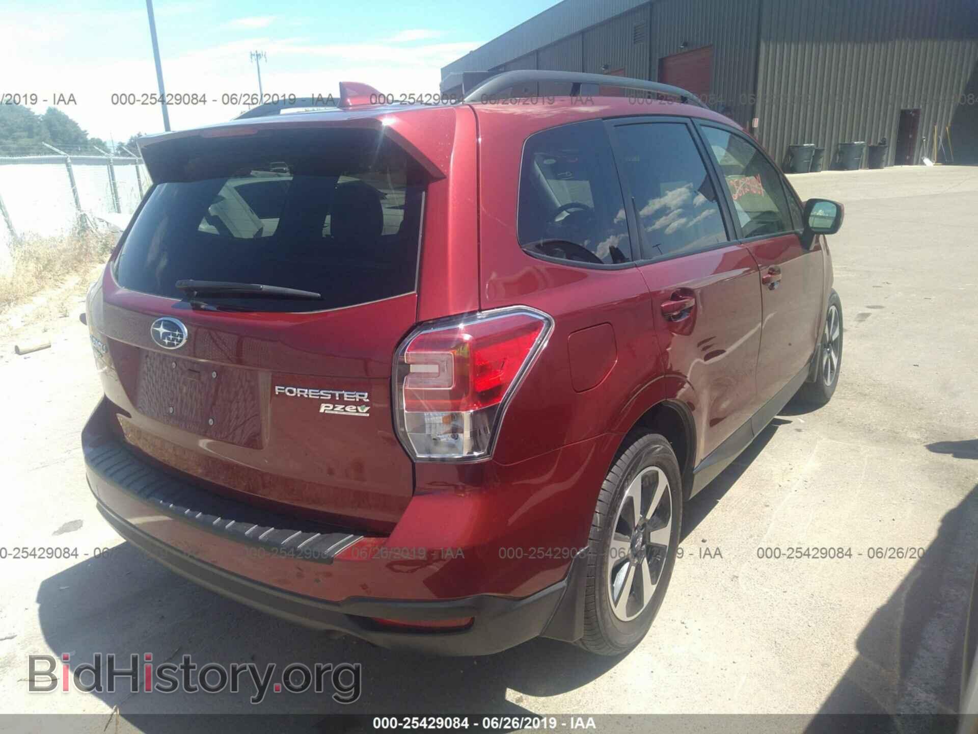 2017 SUBARU FORESTER - VIN: JF2SJAEC3HH560317 - Фото 4