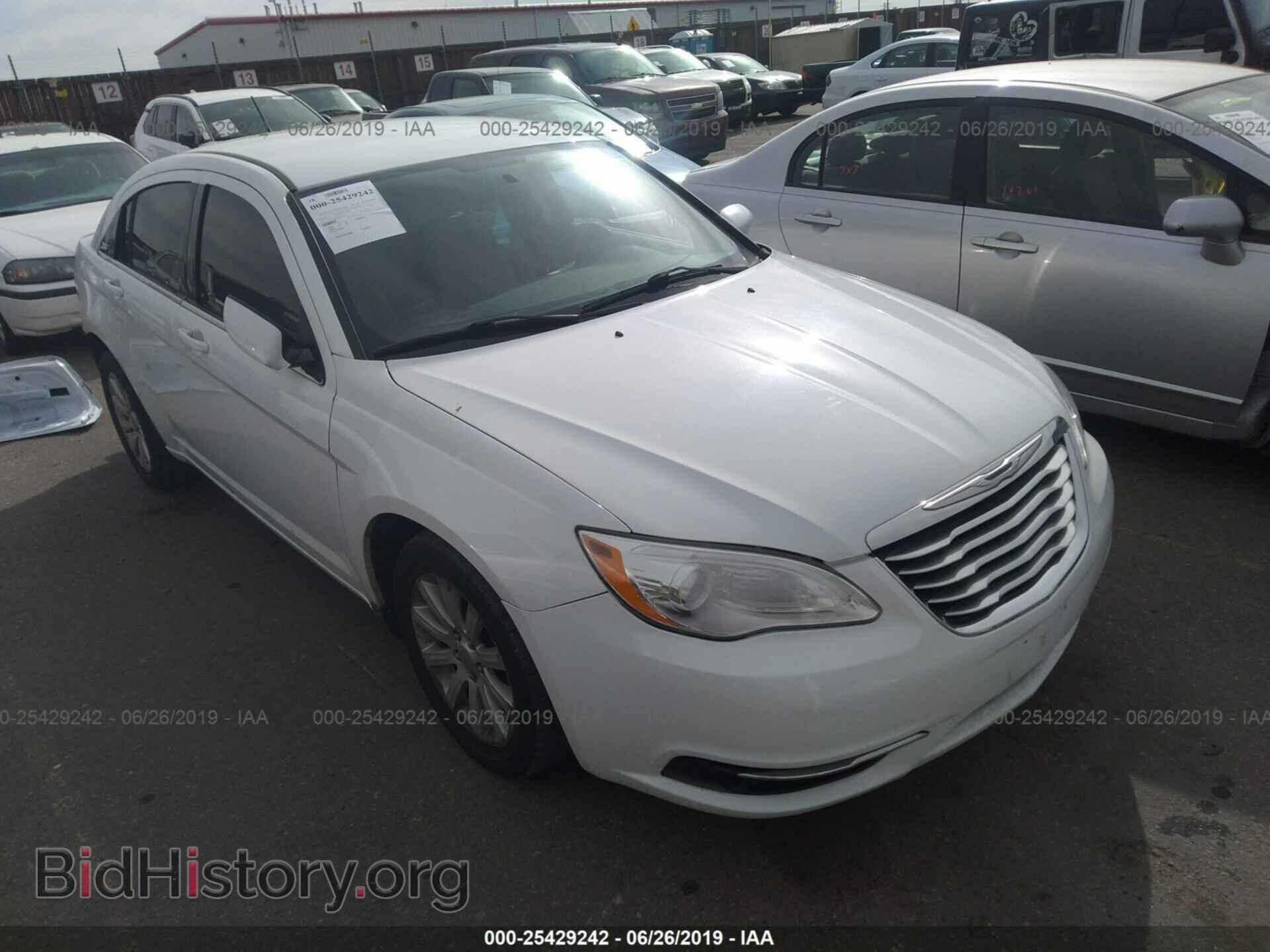 Photo 1C3CCBBB2DN745683 - CHRYSLER 200 2013