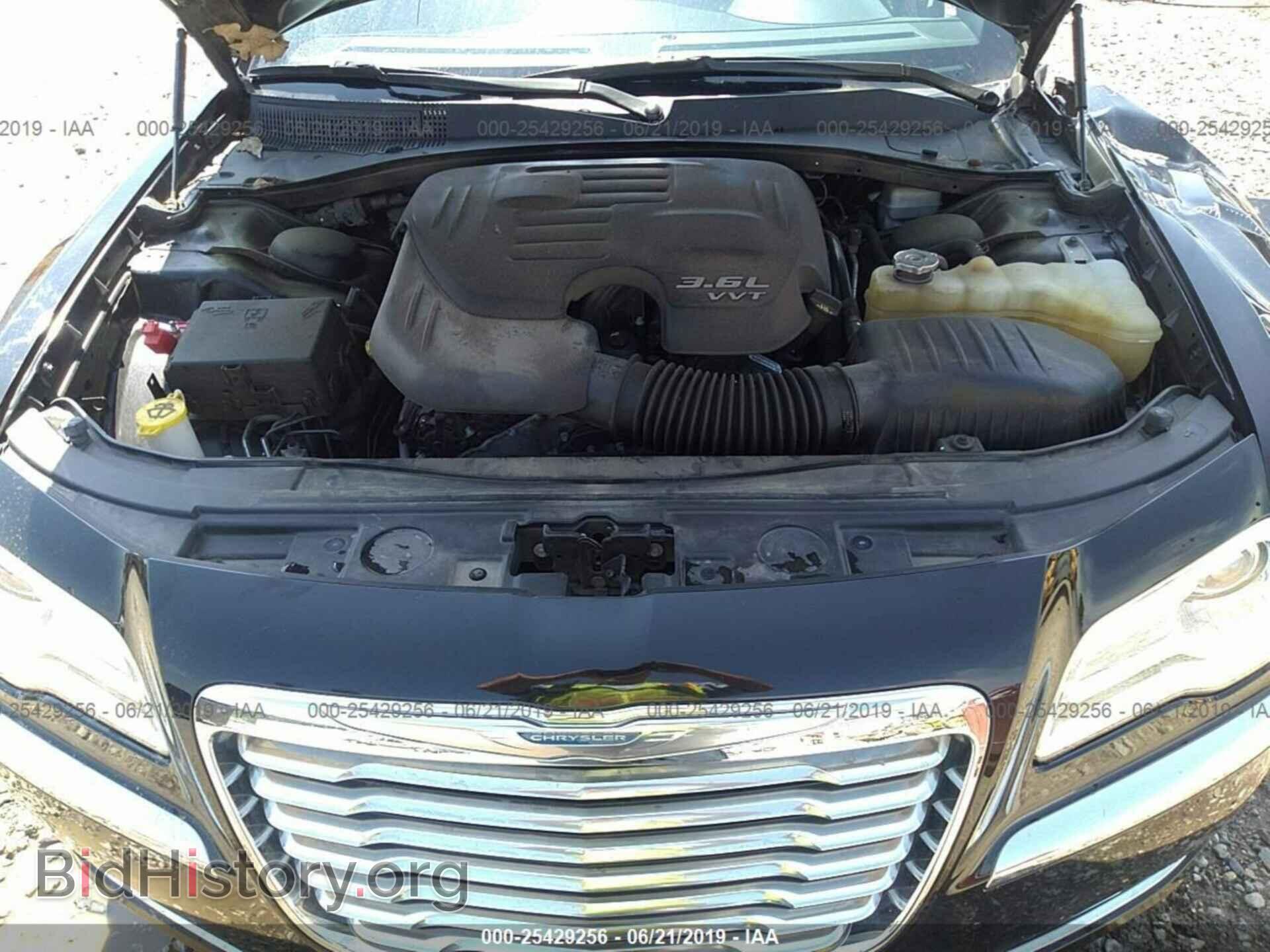 2013 CHRYSLER 300 - VIN: 2C3CCAAG2DH599298 - Фото 10