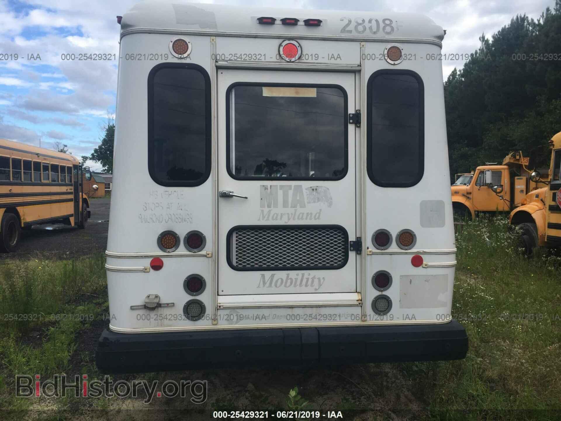 2008 FORD ECONOLINE - VIN: 1FD4E45S68DB26044 - Фото 8