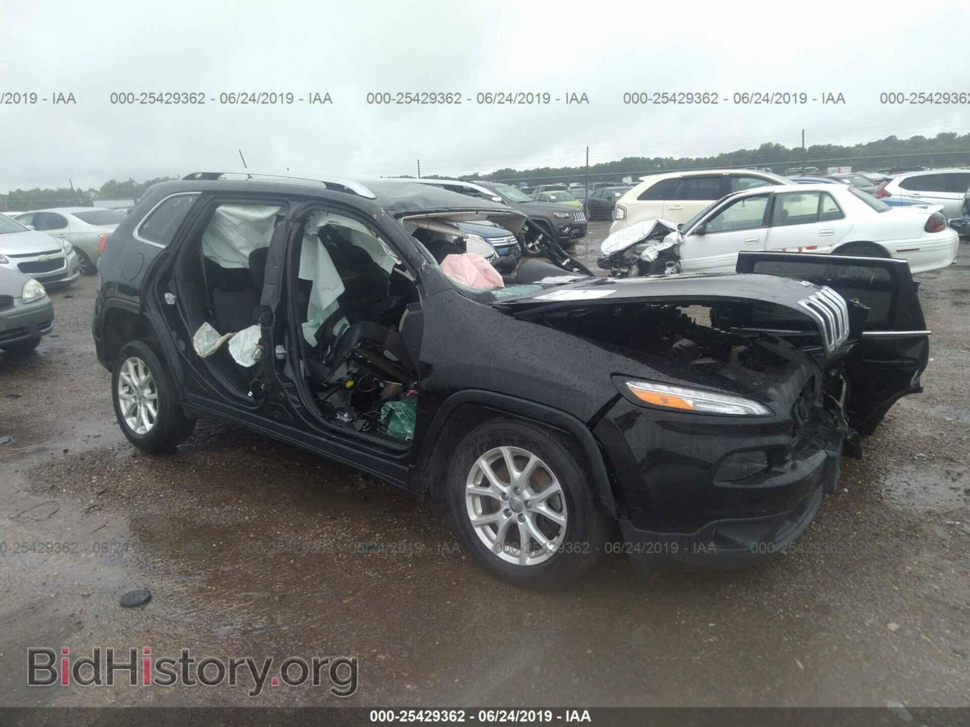 Photo 1C4PJLCB6JD558696 - Jeep Cherokee 2018