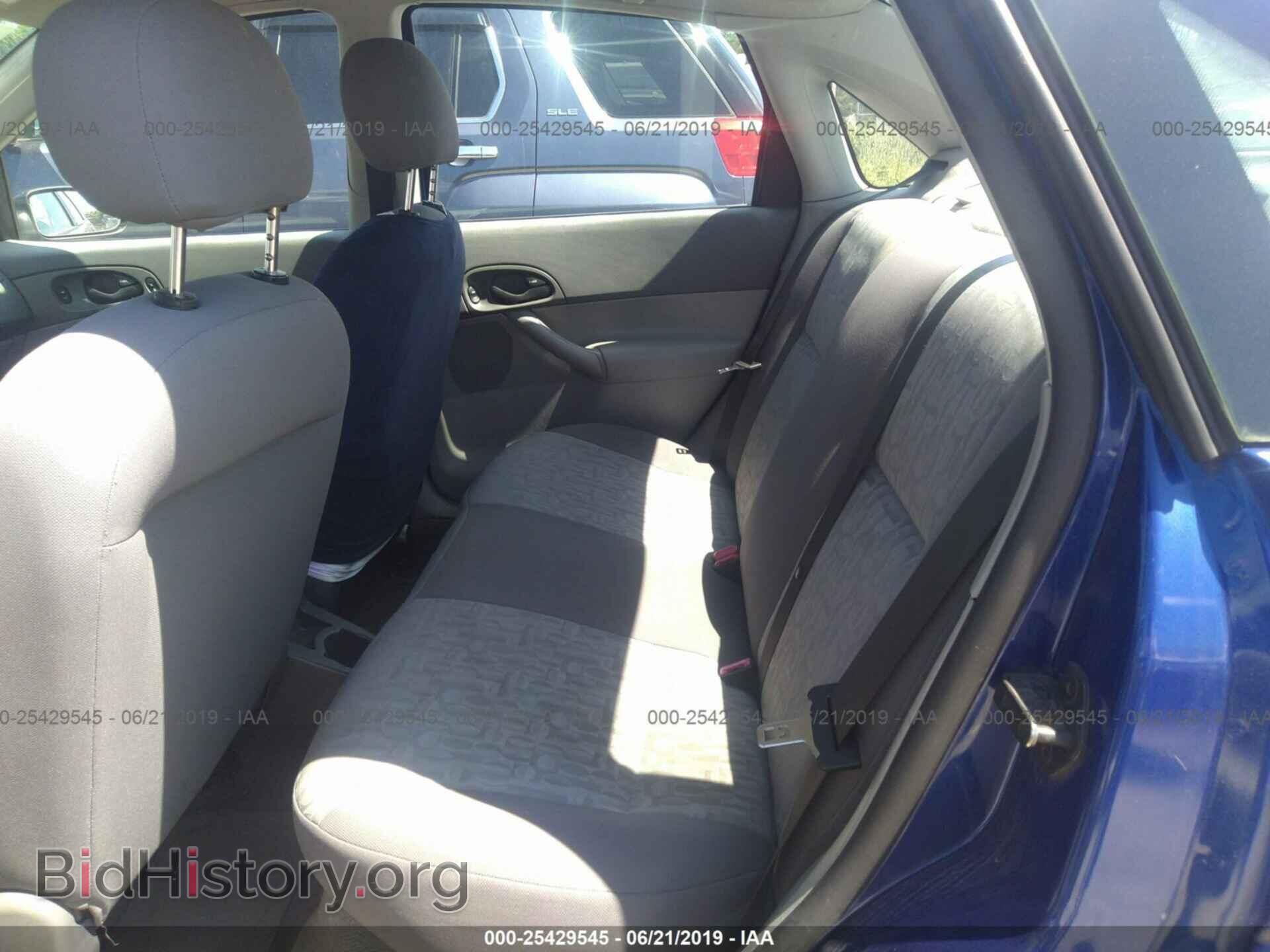 2005 FORD FOCUS - VIN: 1FAFP34NX5W276404 - Фото 8