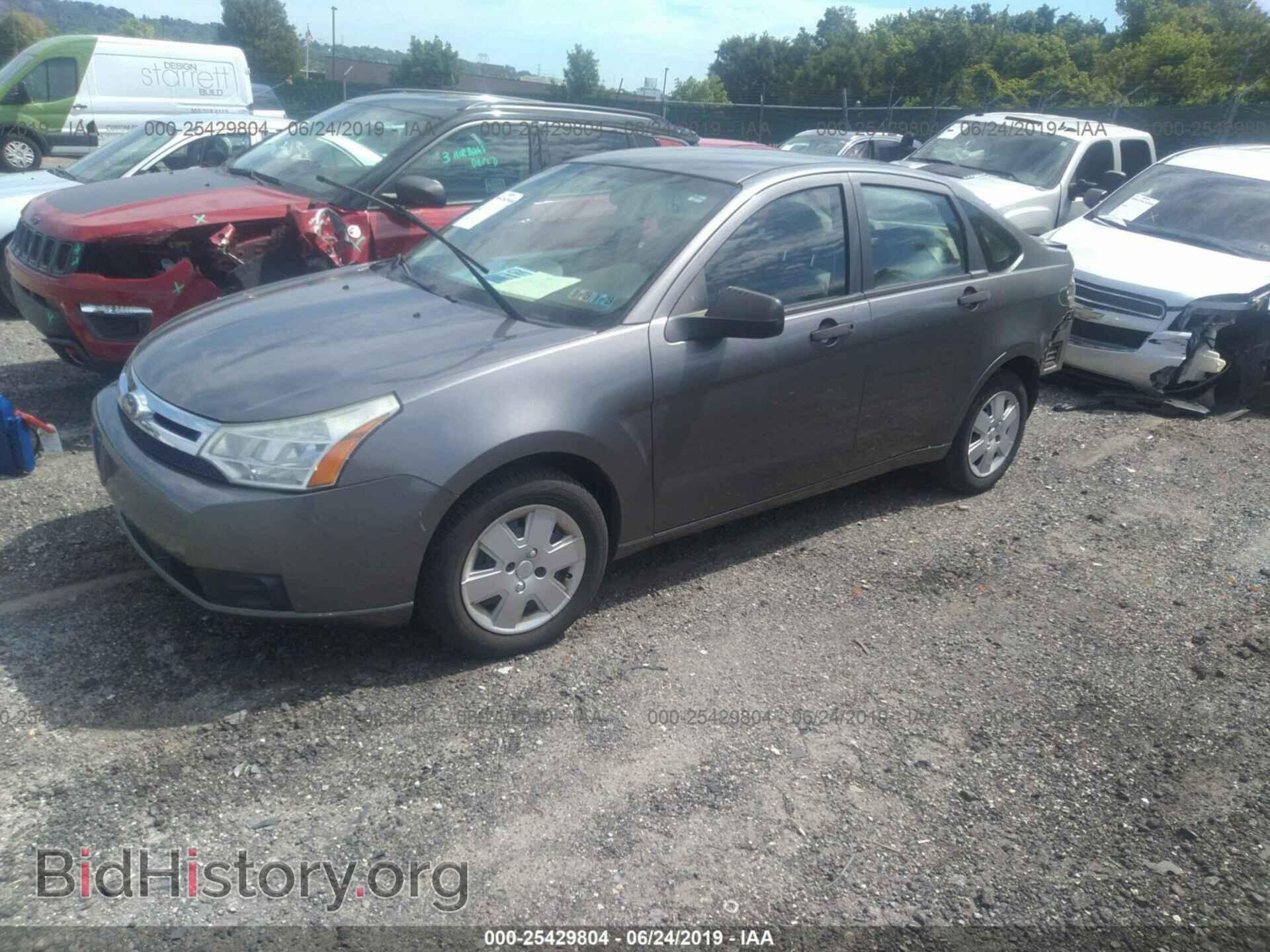 2011 FORD FOCUS - VIN: 1FAHP3EN9BW157987 - Фото 2