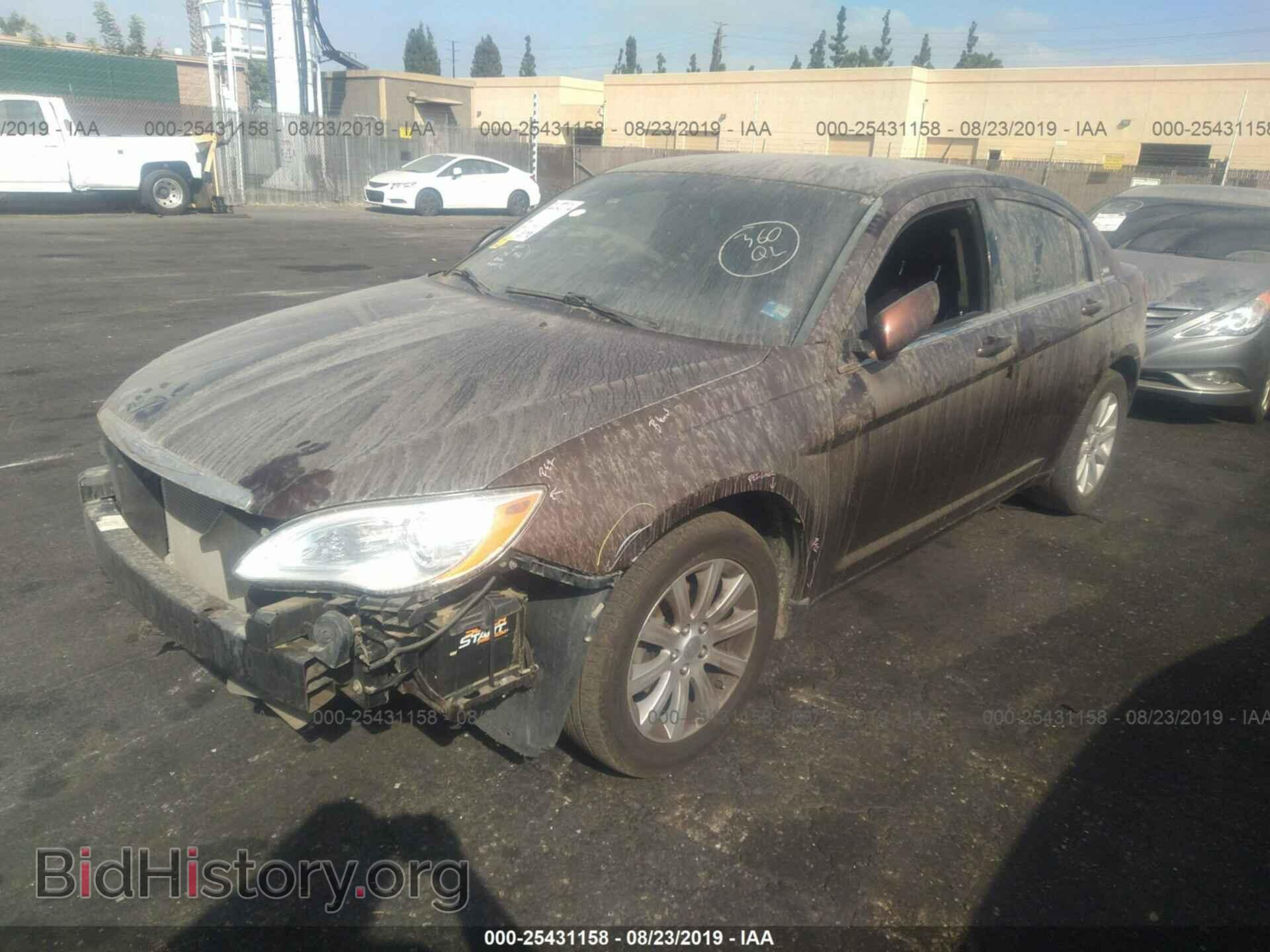 2013 CHRYSLER 200 - VIN: 1C3CCBBB9DN763310 - Photo 2