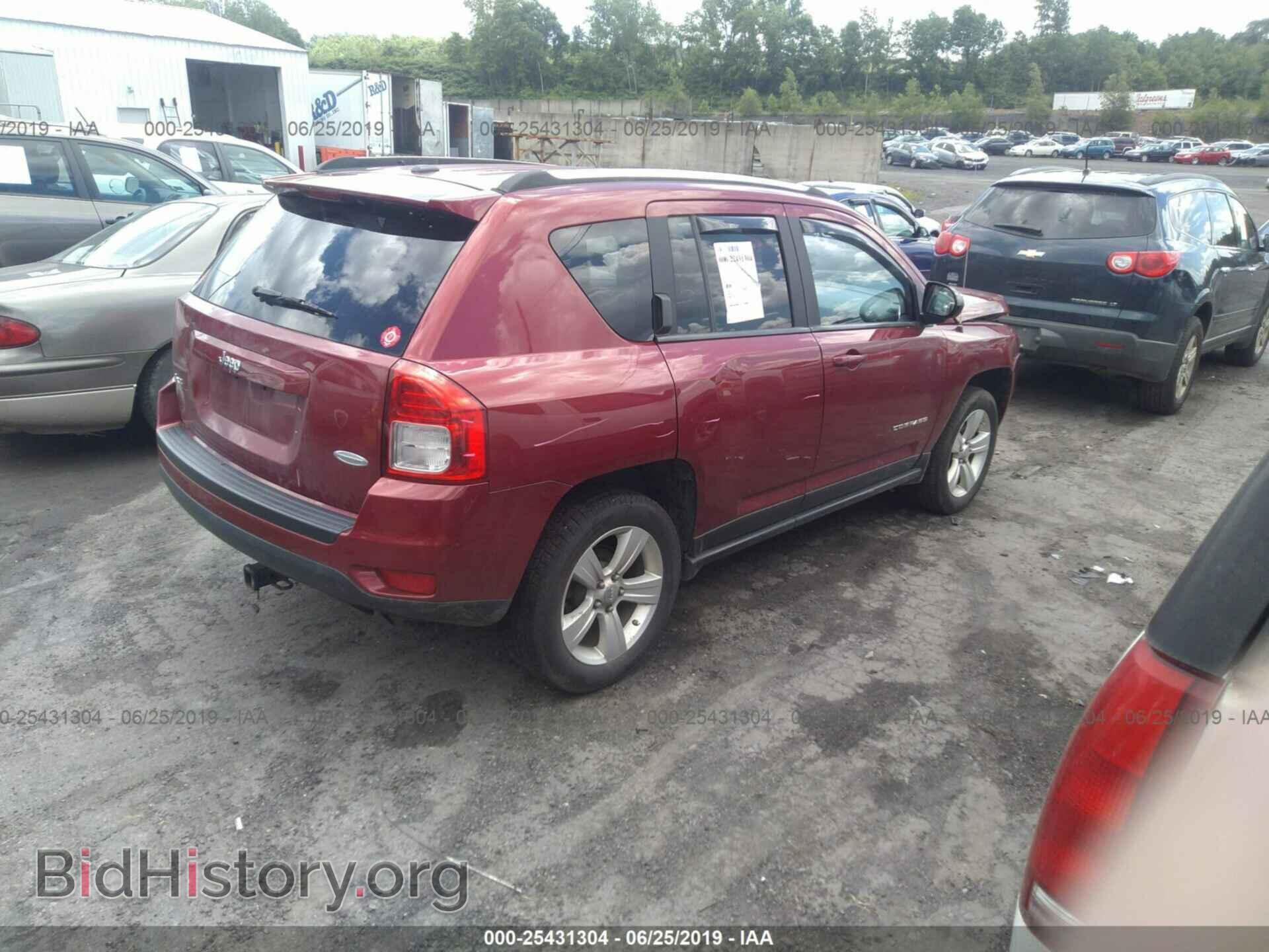 2012 JEEP COMPASS - VIN: 1C4NJDEBXCD563705 - Photo 4