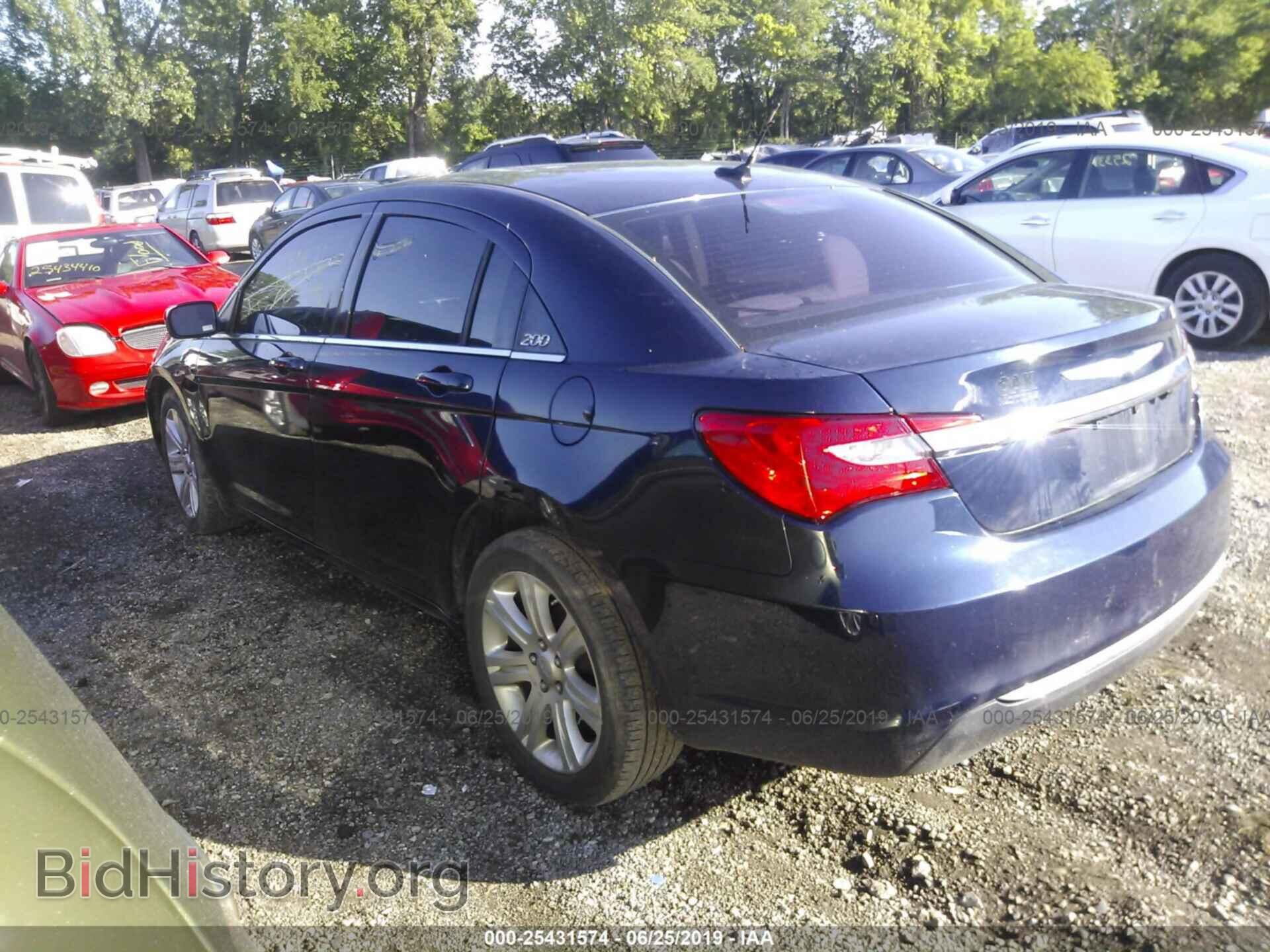 2013 CHRYSLER 200 - VIN: 1C3CCBBB4DN765532 - Фото 3