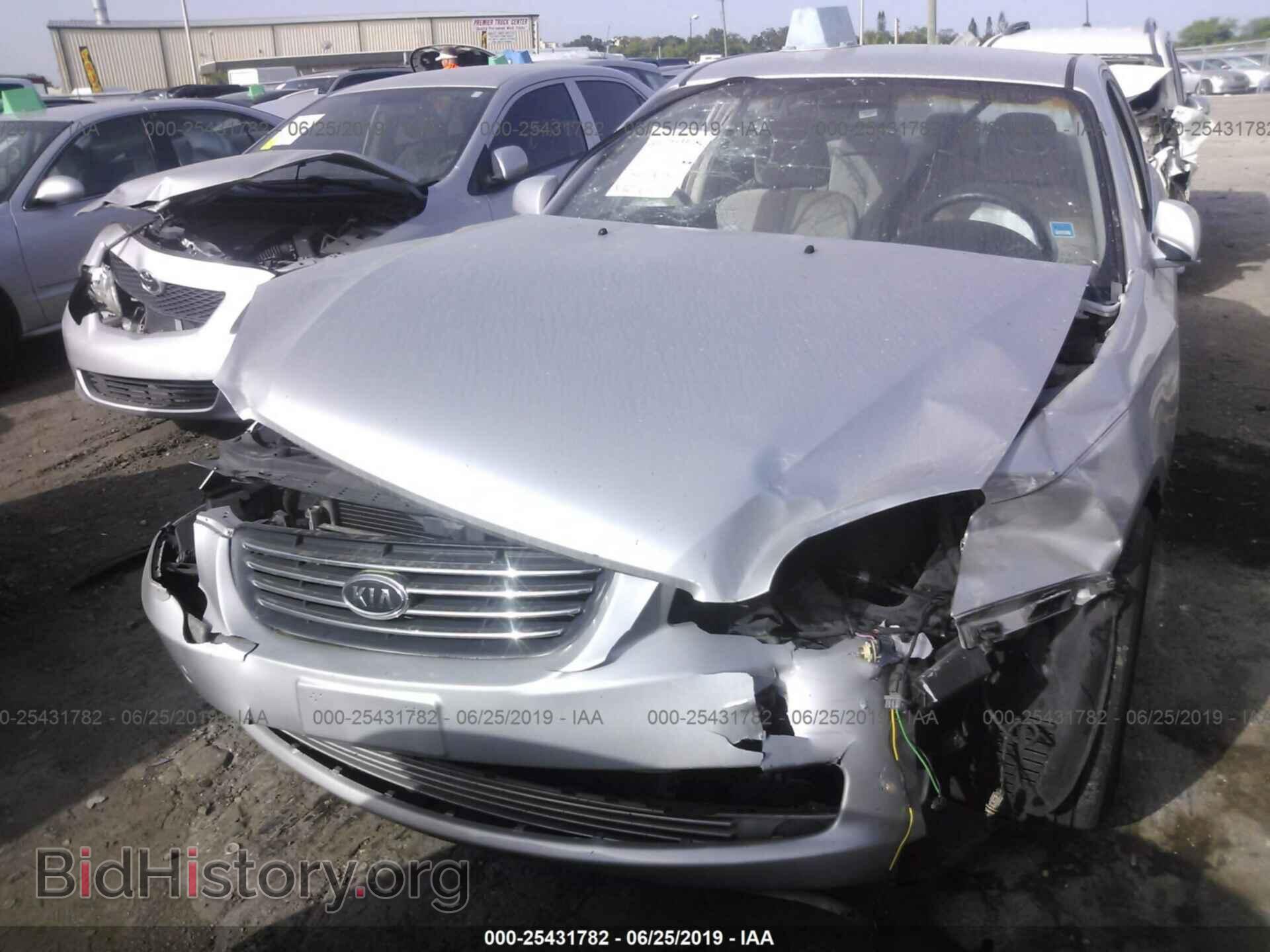 2007 KIA OPTIMA - VIN: KNAGE123775135869 - Фото 6