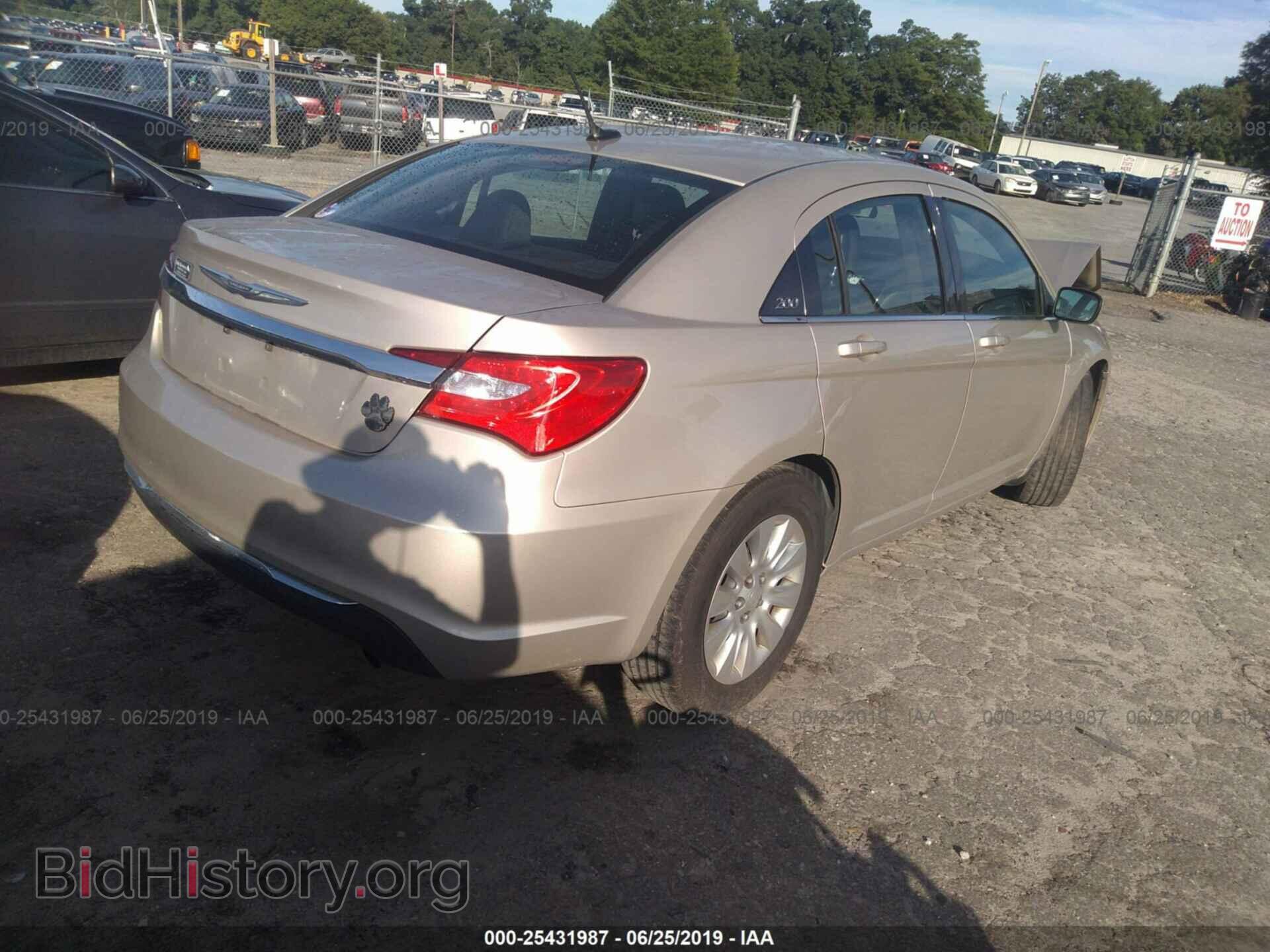 2014 CHRYSLER 200 - VIN: 1C3CCBABXEN208627 - Фото 4