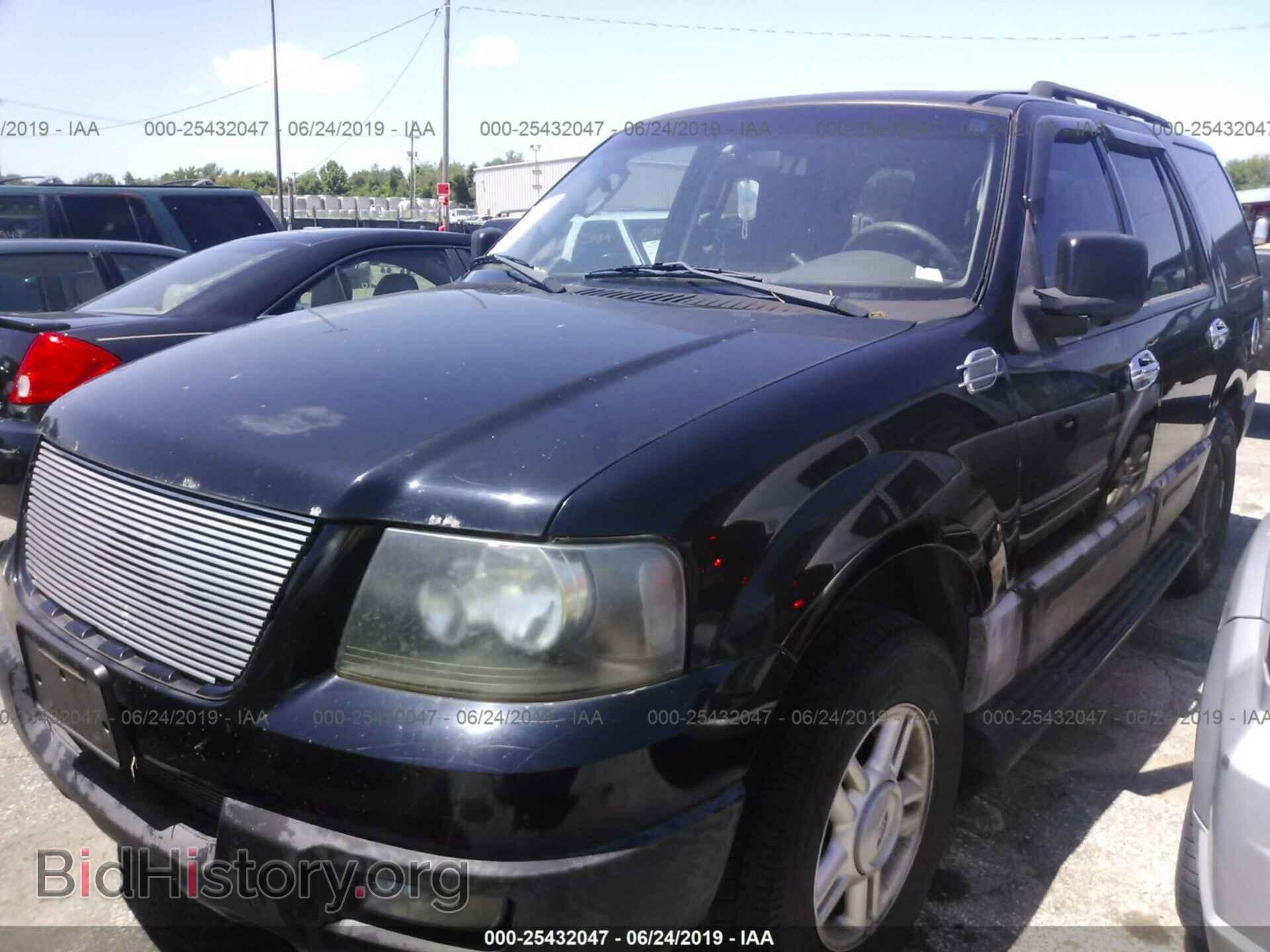 2005 FORD EXPEDITION - VIN: 1FMPU15545LA37101 - Фото 2