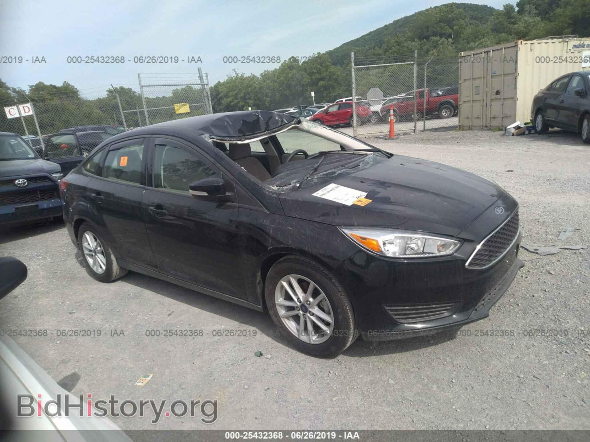 Photo 1FADP3F28HL331660 - FORD FOCUS 2017