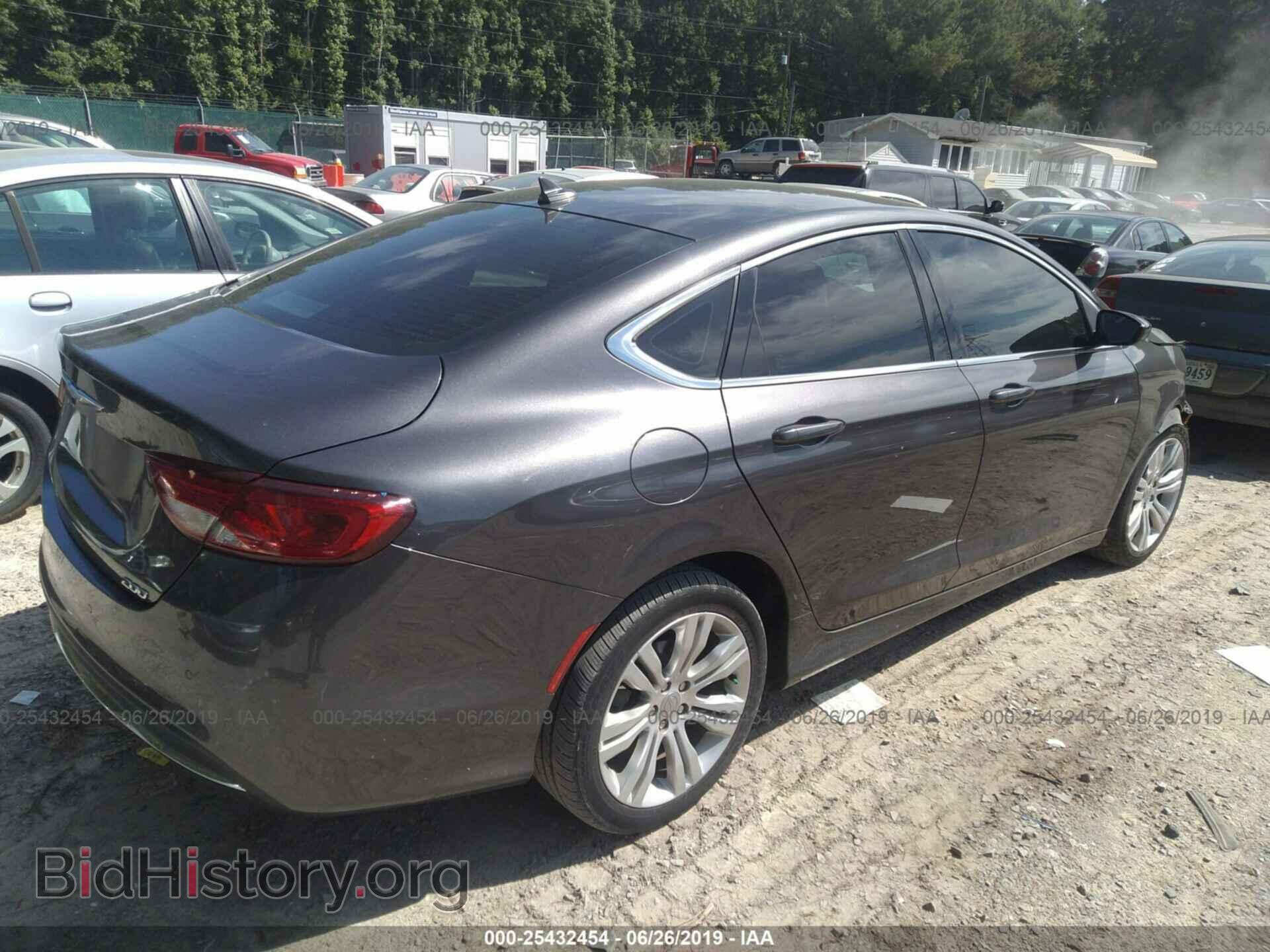 2015 CHRYSLER 200 - VIN: 1C3CCCAB4FN738650 - Photo 4