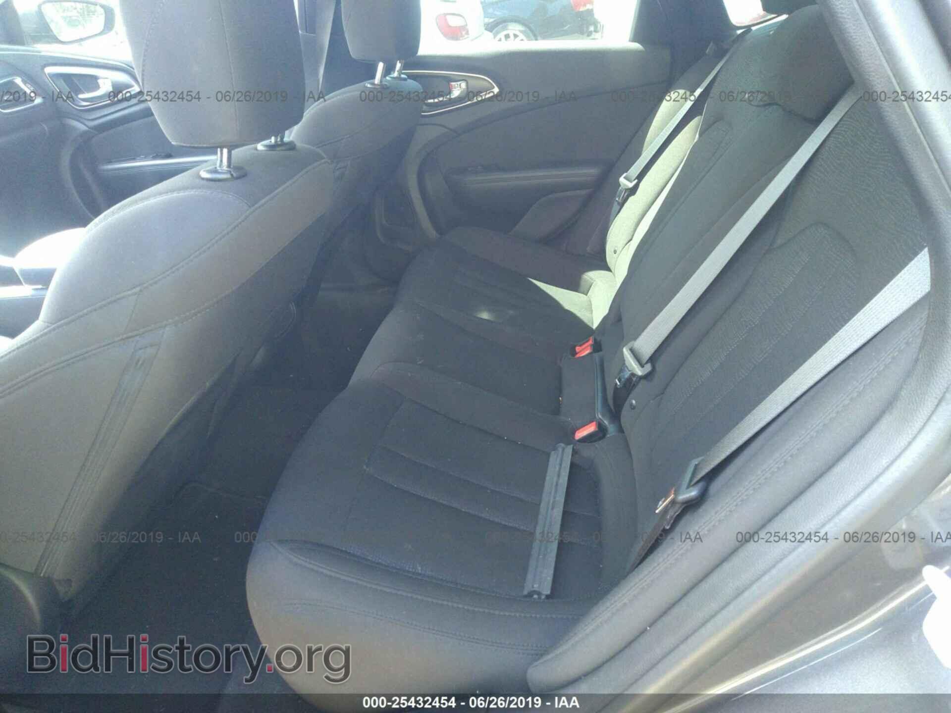 2015 CHRYSLER 200 - VIN: 1C3CCCAB4FN738650 - Photo 8