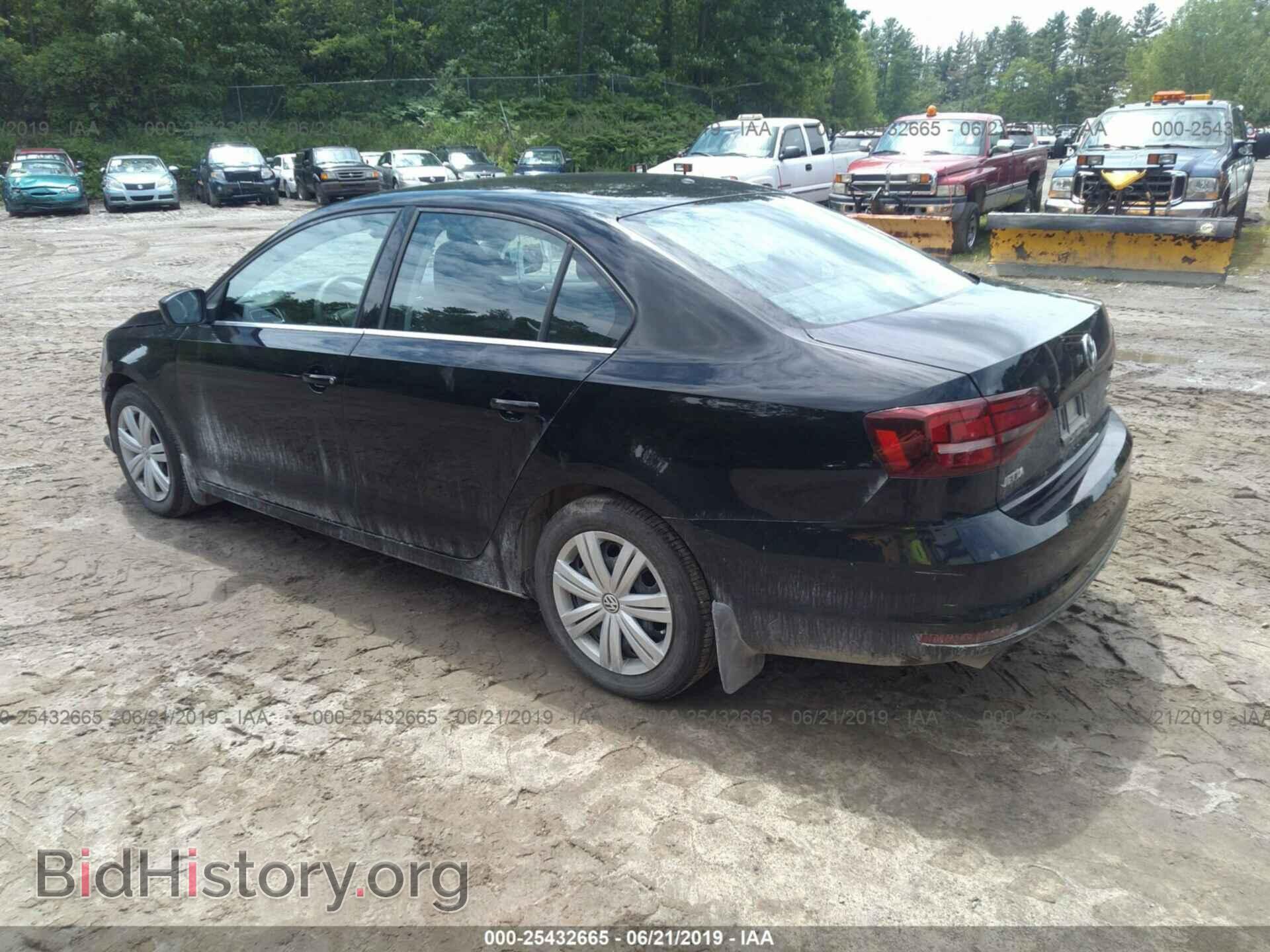 2017 VOLKSWAGEN JETTA - VIN: 3VW2B7AJ4HM271149 - Фото 3