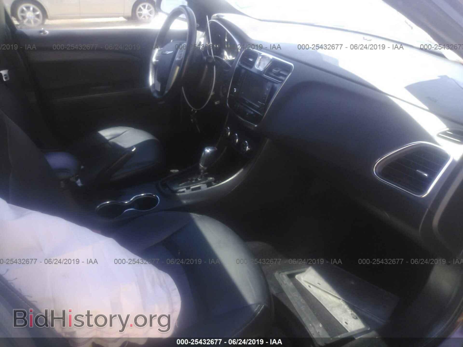 2013 CHRYSLER 200 - VIN: 1C3CCBCG5DN688826 - Фото 5