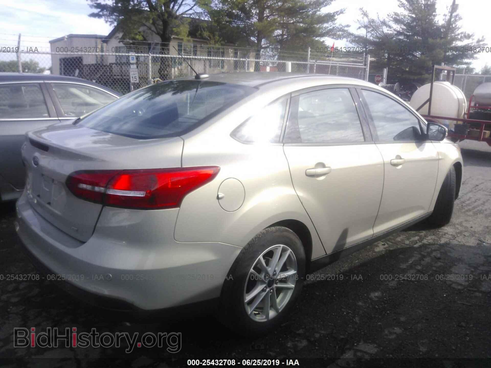 2015 FORD FOCUS - VIN: 1FADP3F22FL355403 - Photo 4