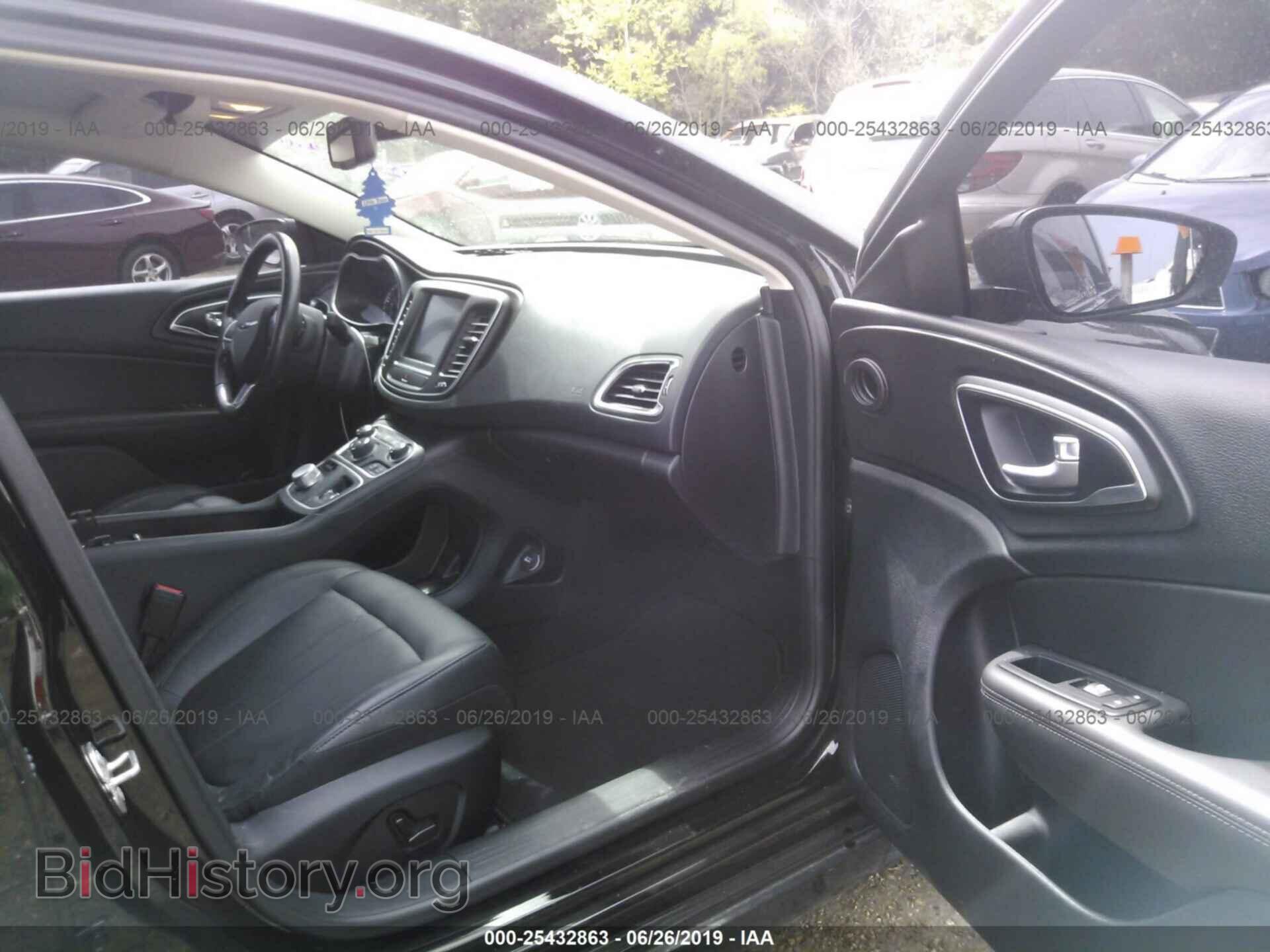 2016 CHRYSLER 200 - VIN: 1C3CCCAB0GN182337 - Фото 5