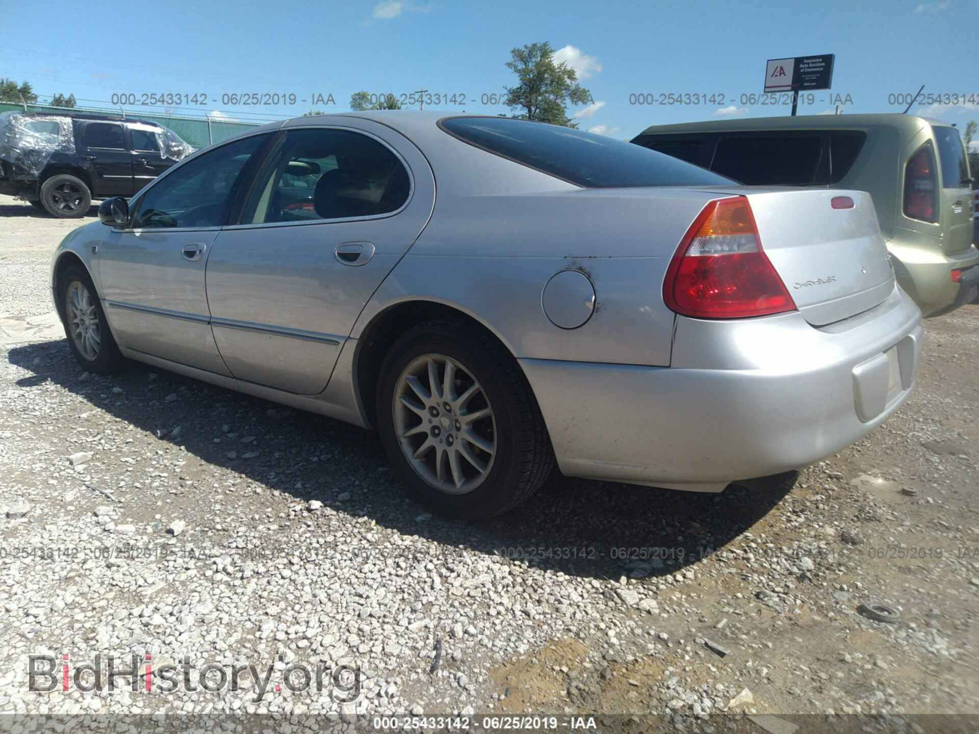 2004 CHRYSLER 300M - VIN: 2C3HE66G94H688372 - Фото 3